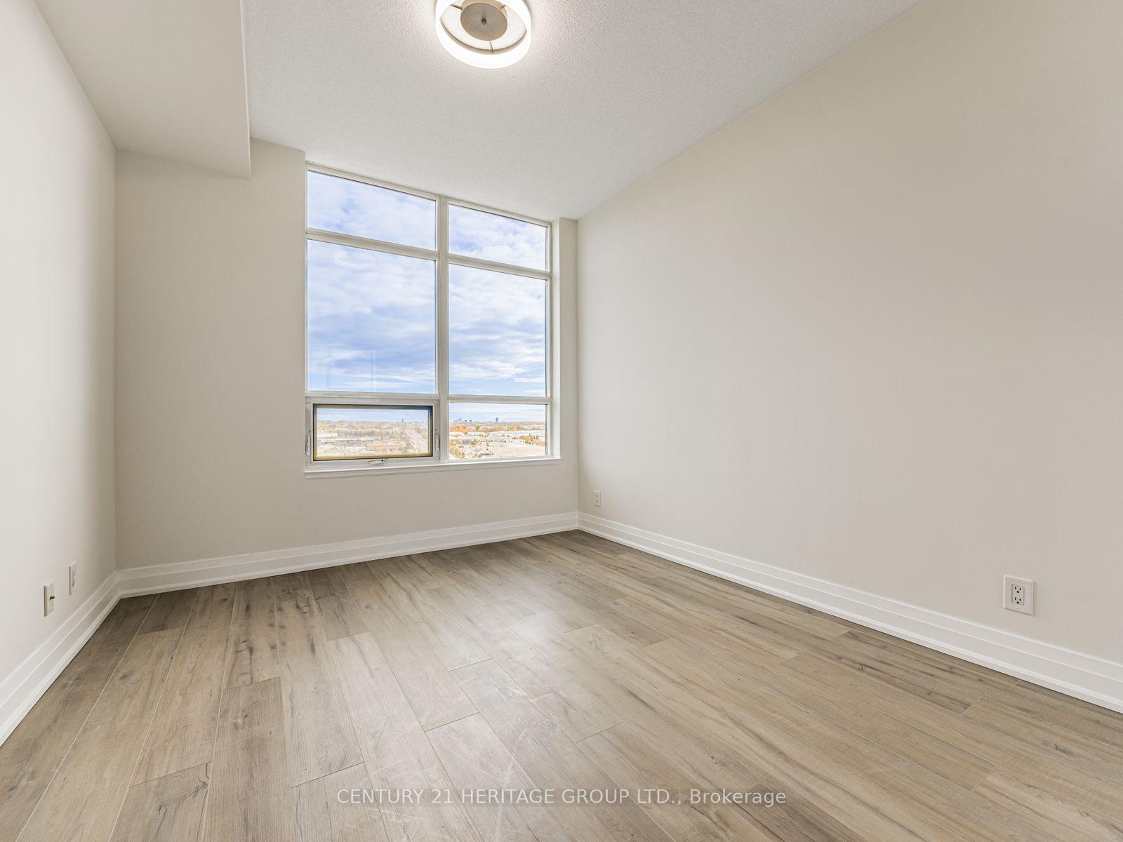 Photo 17 of Unit 1611, 9225 Jane Street, Vaughan, Maple — HOMEH