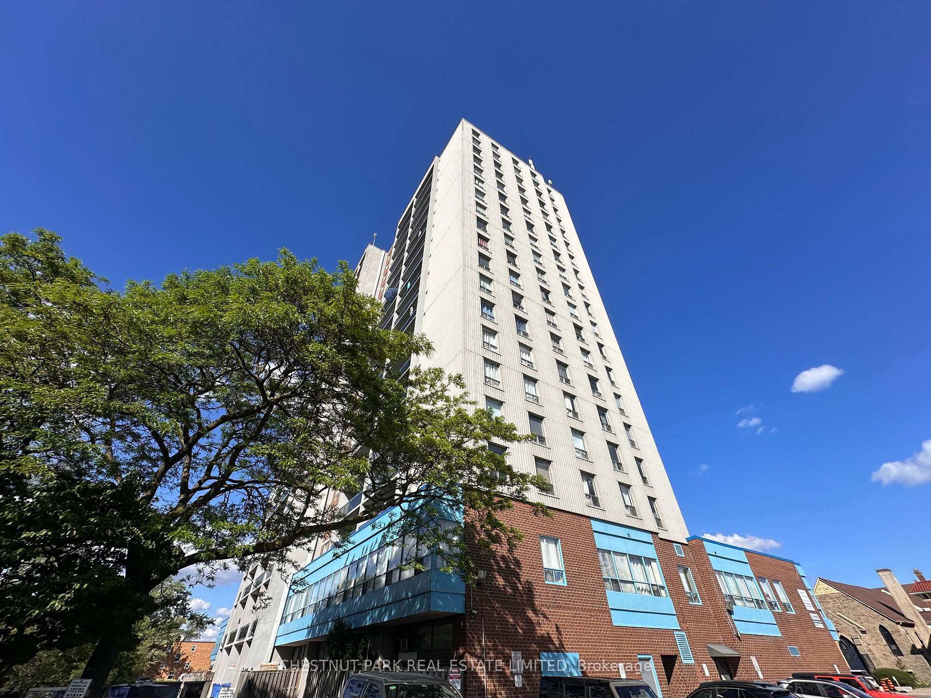Front of Unit 1412, 150 Lakeshore Road W