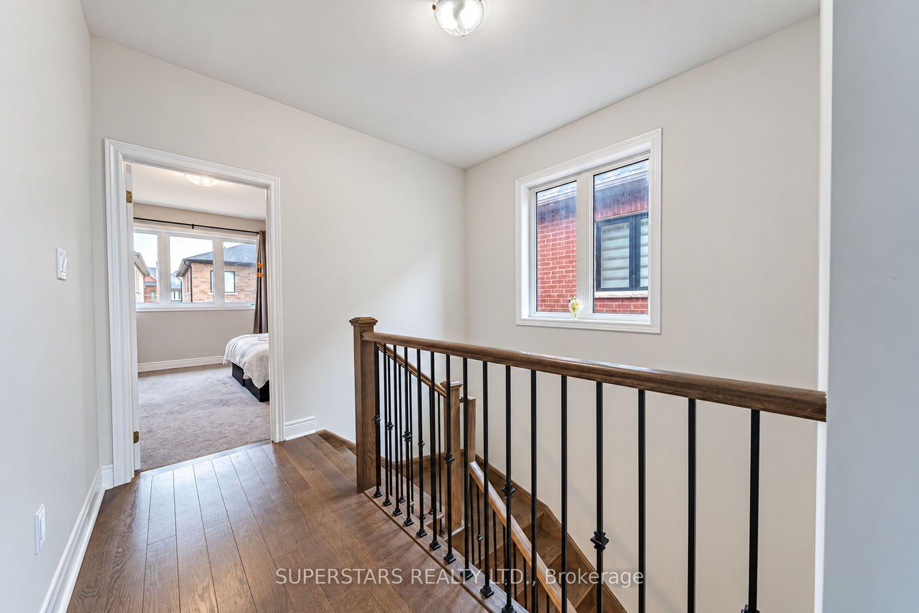 Photo 29 of 16 Lepp Drive, Markham, Middlefield — HOMEH