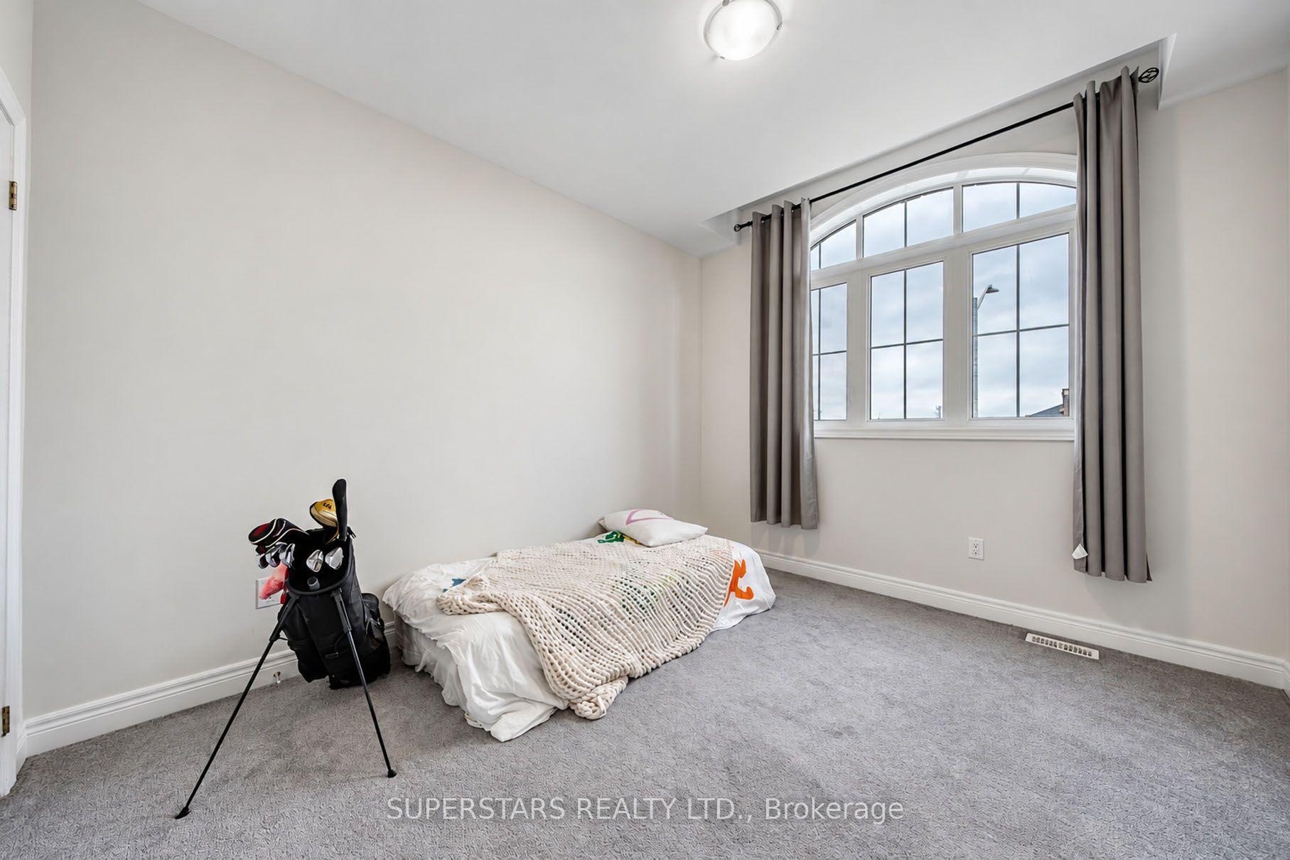 Photo 55 of 16 Lepp Drive, Markham, Middlefield — HOMEH