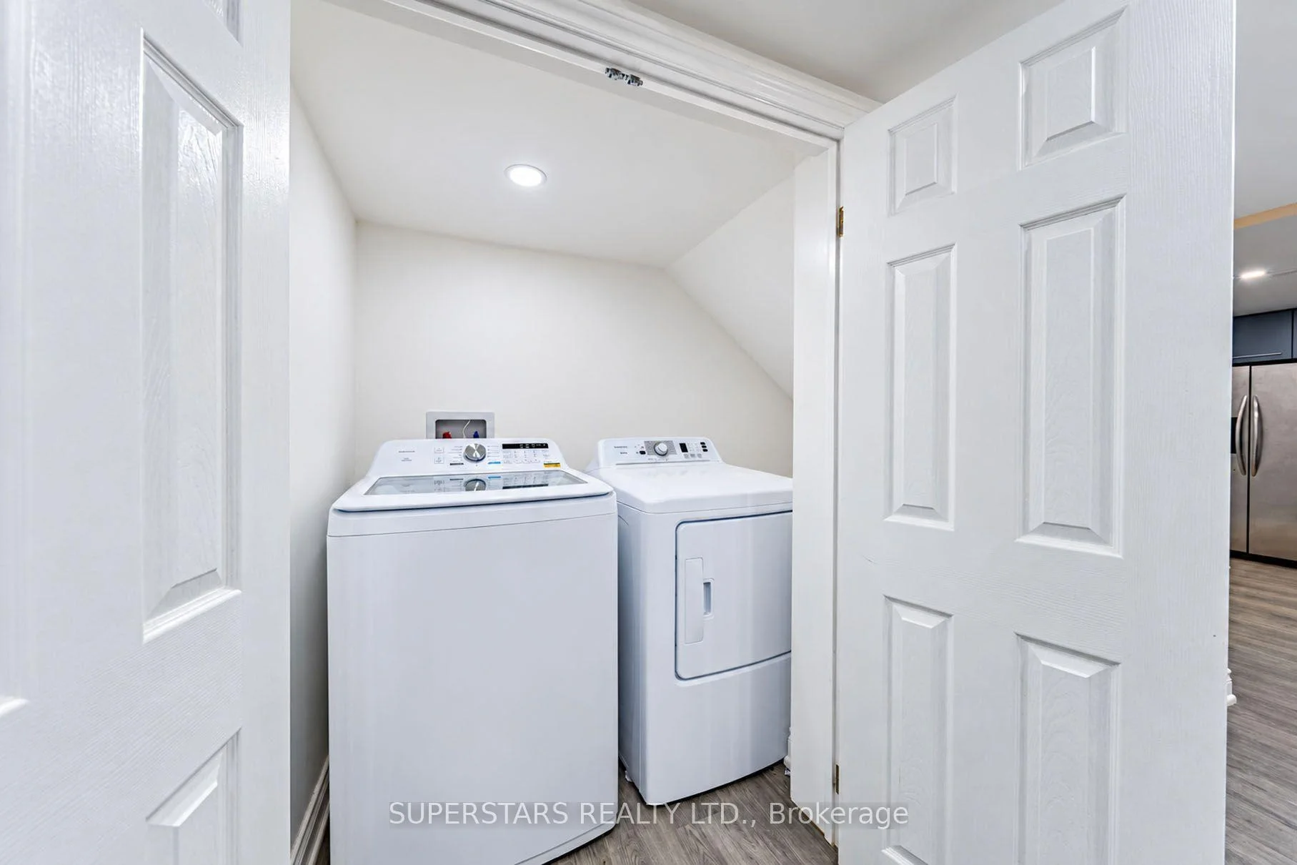 Photo 90 of 16 Lepp Drive, Markham, Middlefield — HOMEH