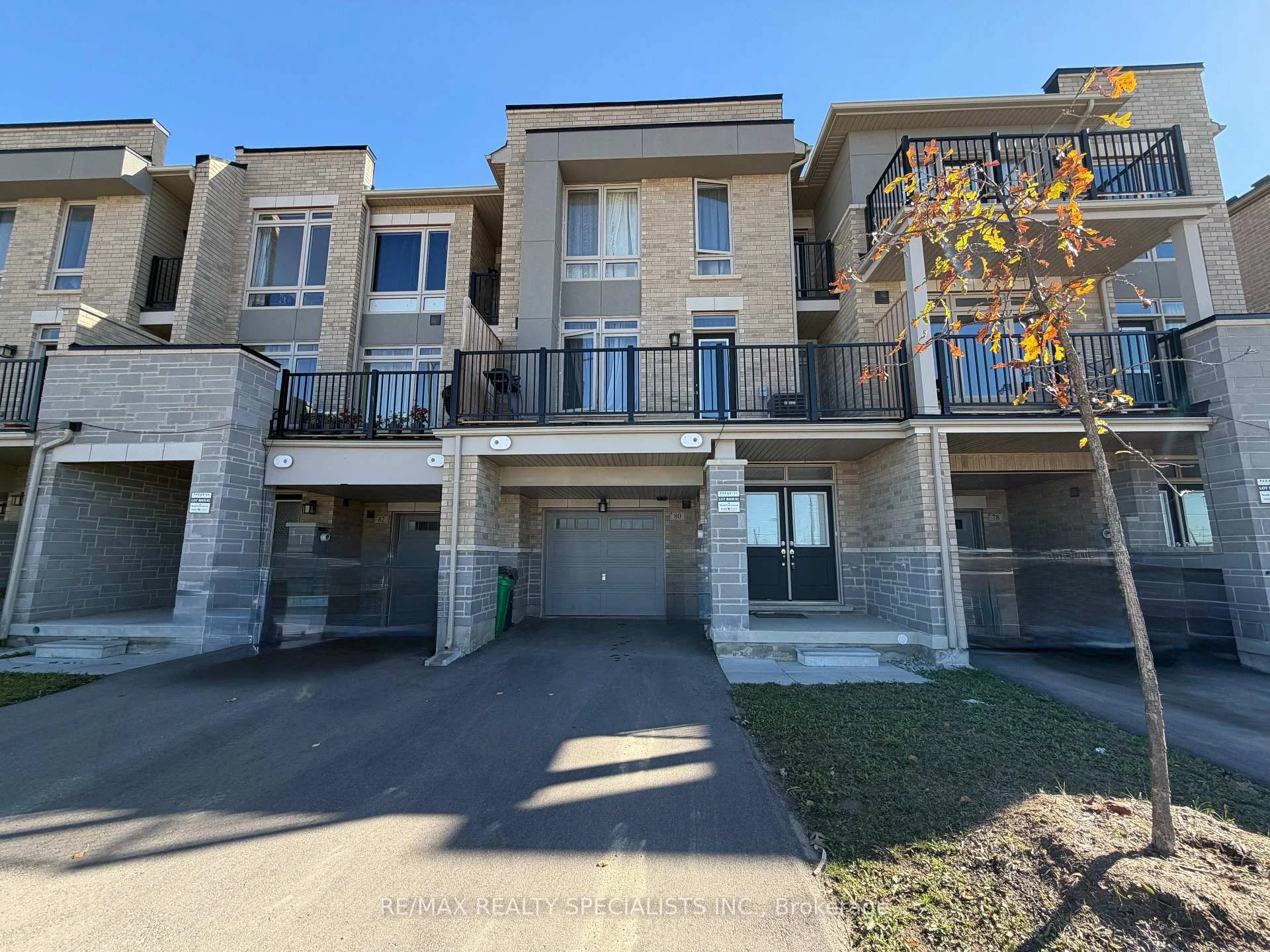 Photo 5 of 80 Donald Ficht Crescent, Brampton, Northwest Brampton — HOMEH