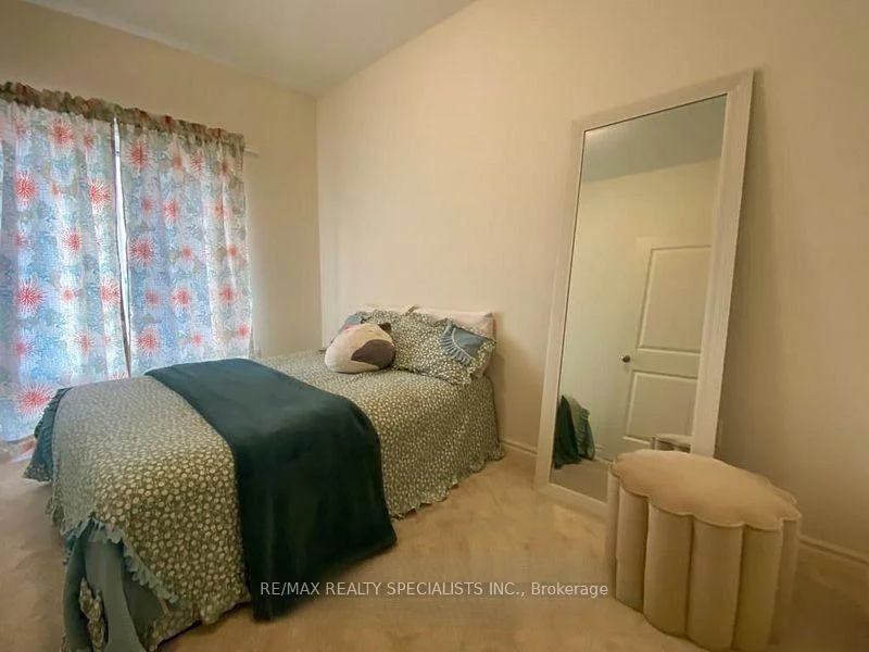 Photo 36 of 80 Donald Ficht Crescent, Brampton, Northwest Brampton — HOMEH
