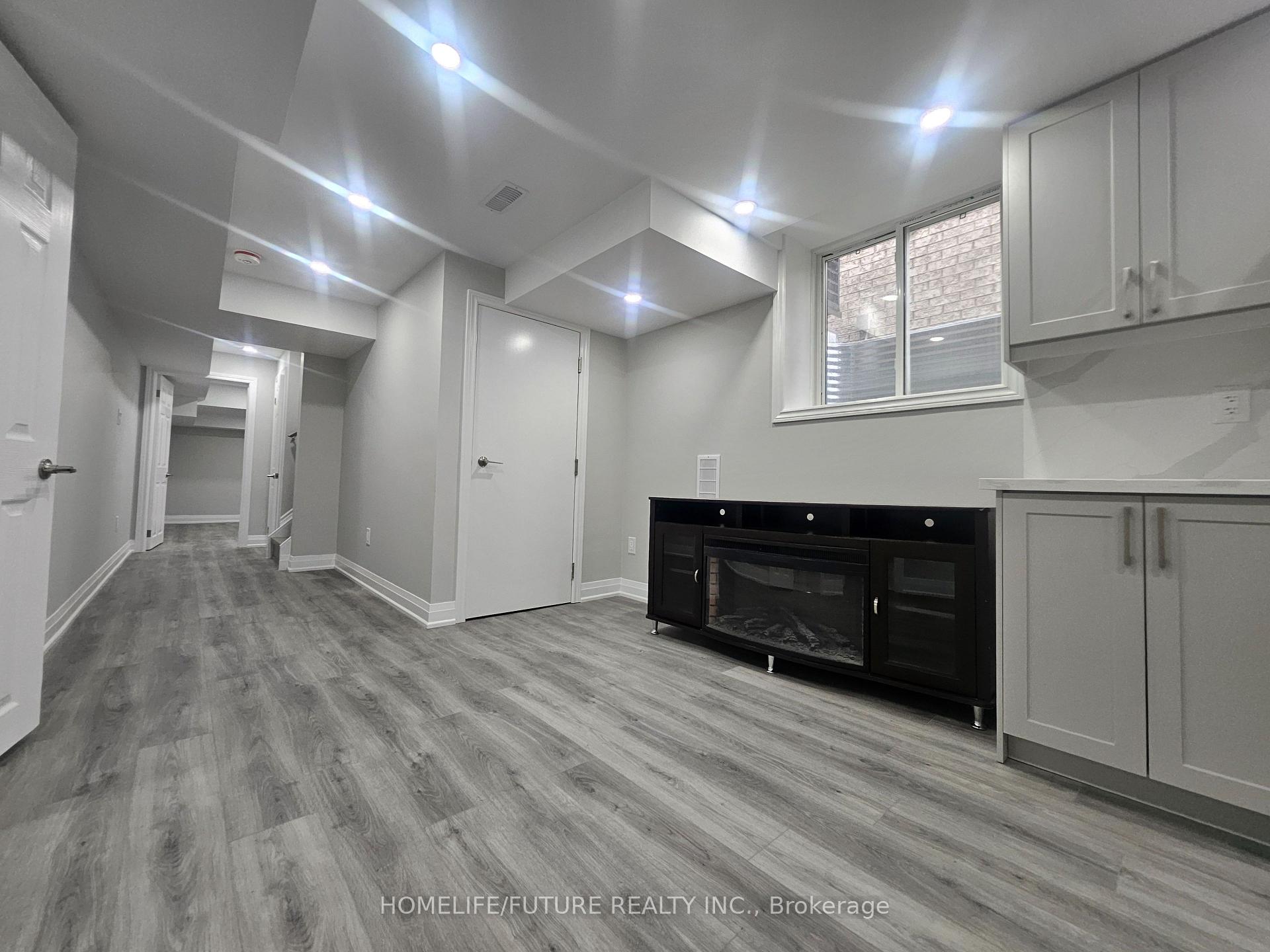 Photo 3 of 22 Headon Avenue, Ajax, Central East — HOMEH