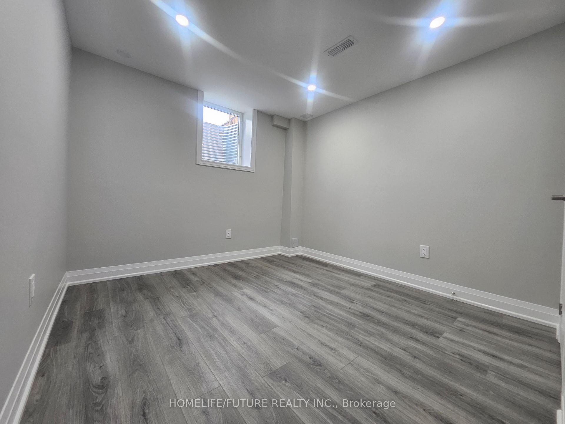 Photo 7 of 22 Headon Avenue, Ajax, Central East — HOMEH
