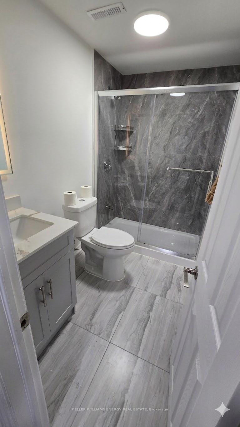 Photo 3 of 36 Crombie Street, Clarington, Bowmanville — HOMEH