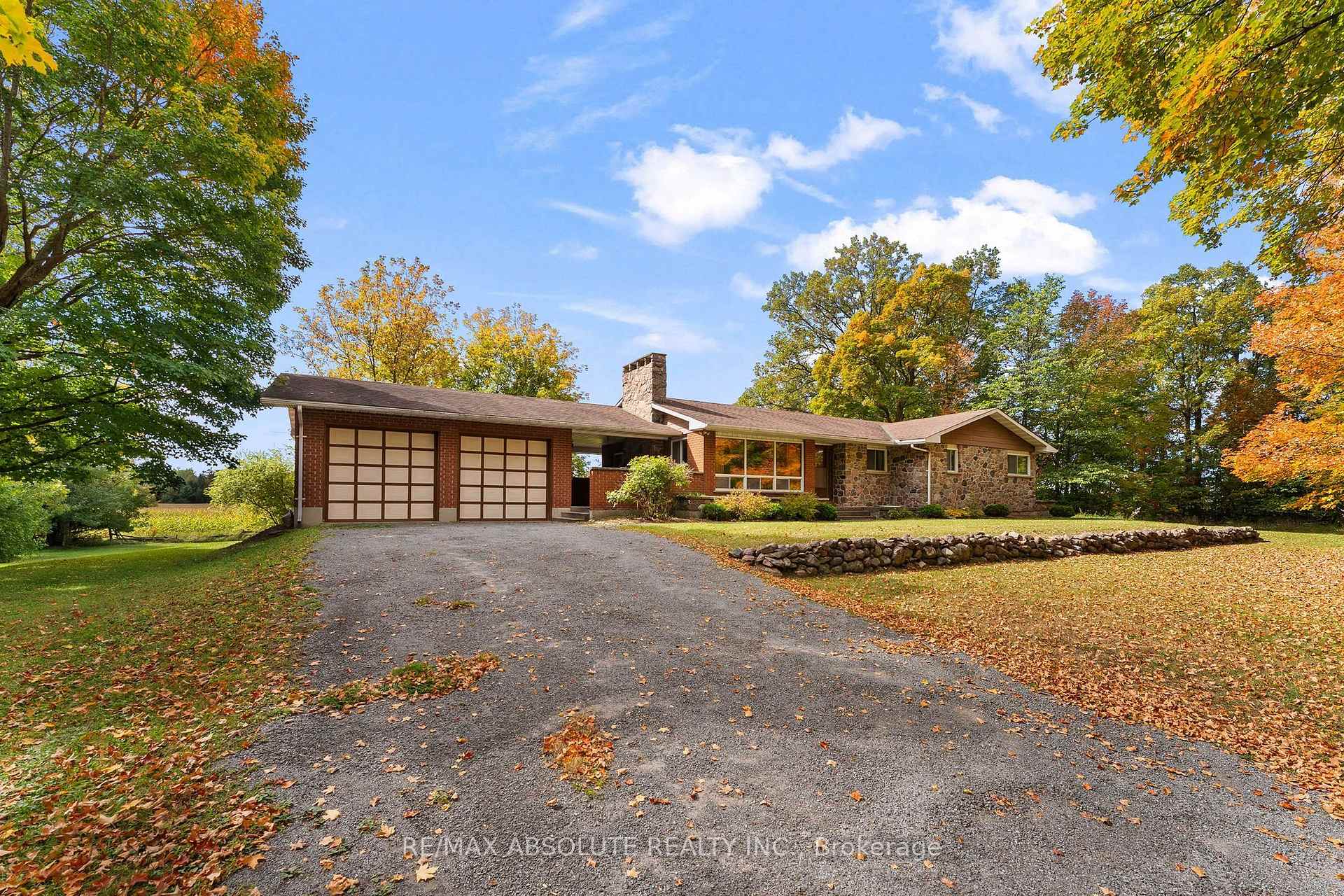 Photo 2 of 327 Nieman Drive, McNab/Braeside, Mcnab/Braeside Twps — HOMEH