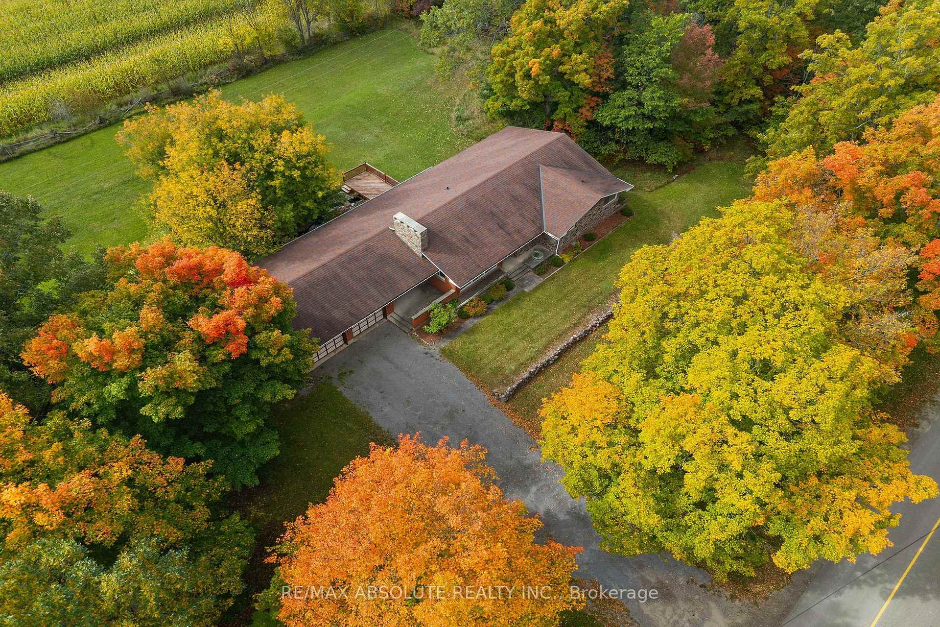 Photo 3 of 327 Nieman Drive, McNab/Braeside, Mcnab/Braeside Twps — HOMEH