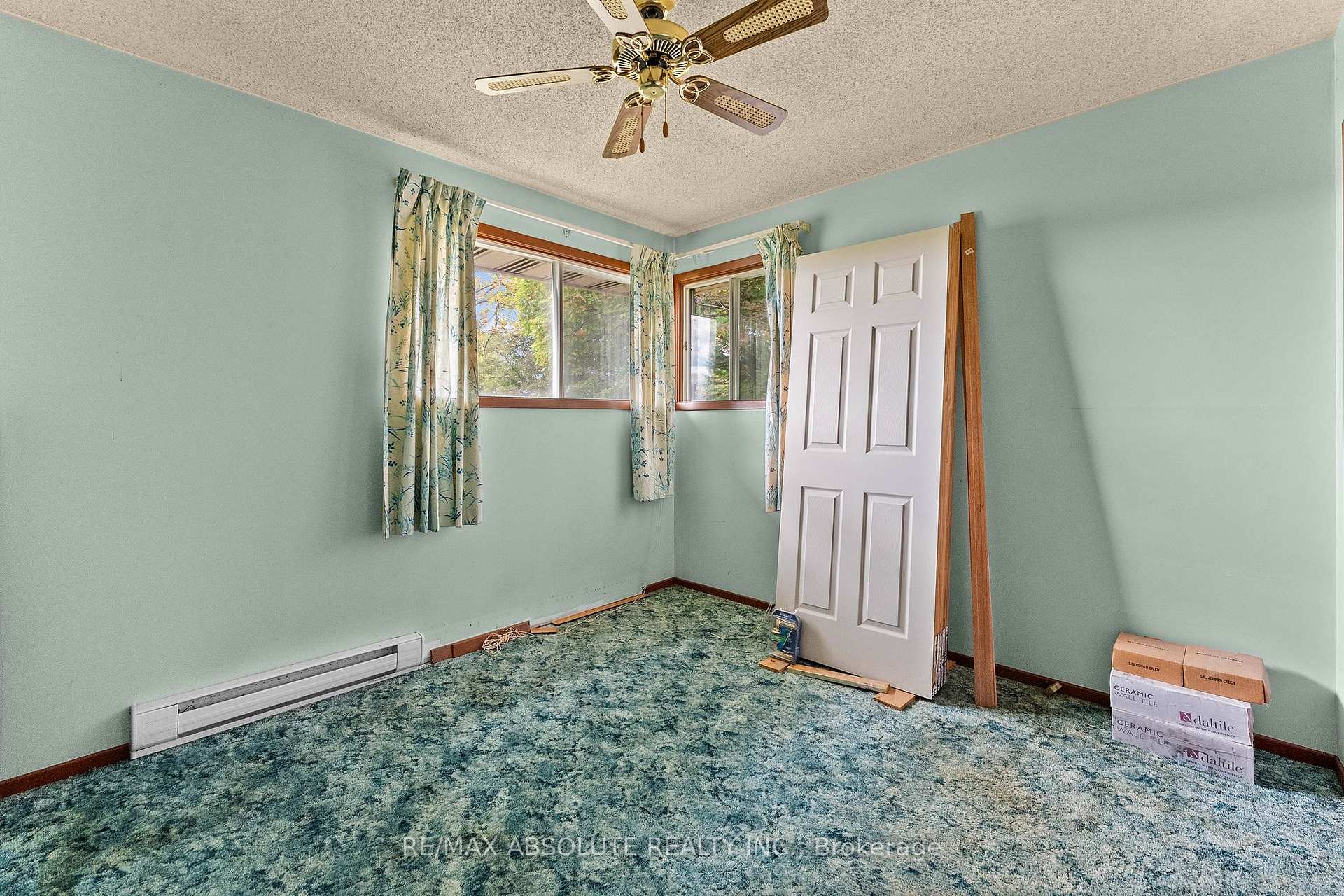 Photo 21 of 327 Nieman Drive, McNab/Braeside, Mcnab/Braeside Twps — HOMEH