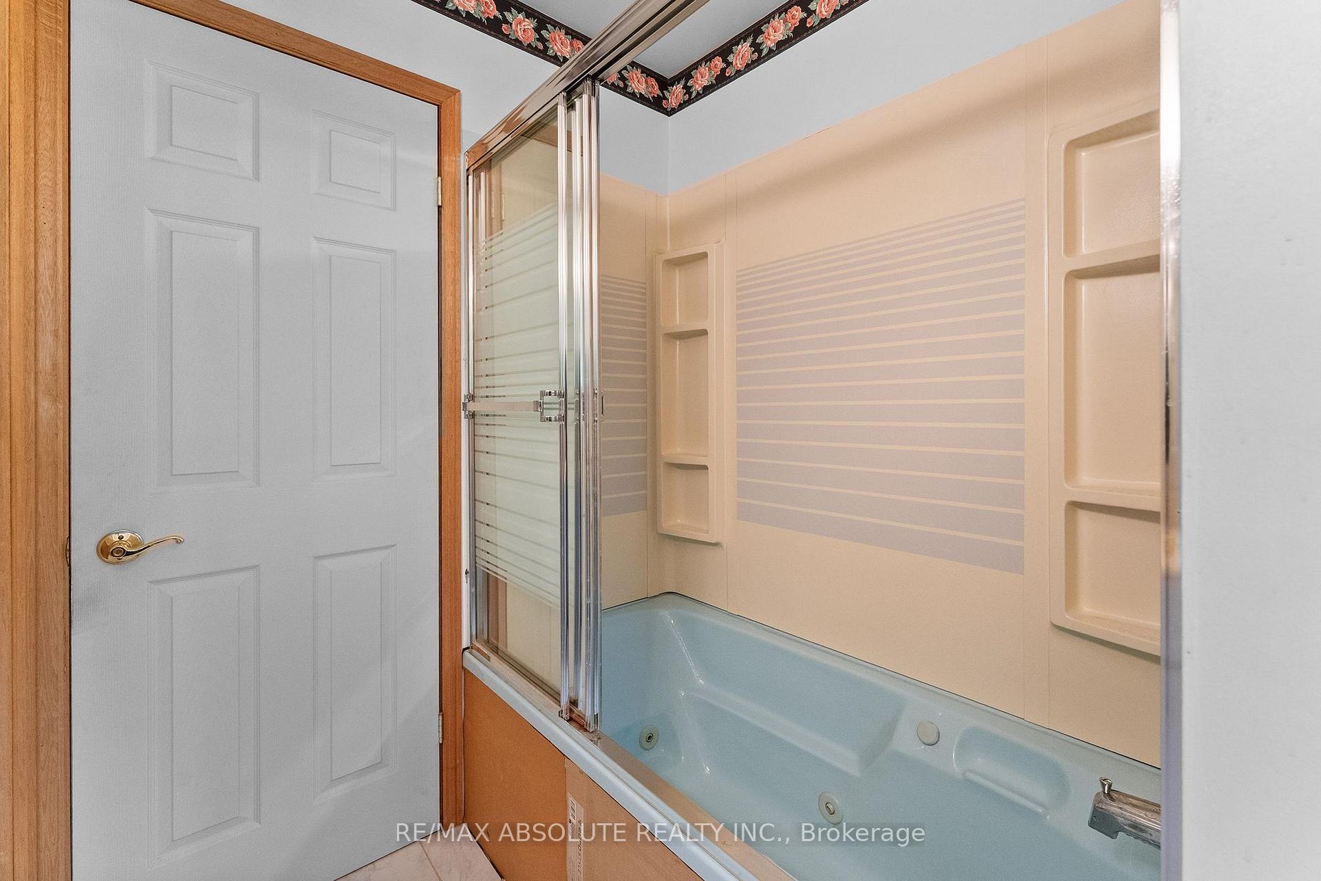 Photo 24 of 327 Nieman Drive, McNab/Braeside, Mcnab/Braeside Twps — HOMEH