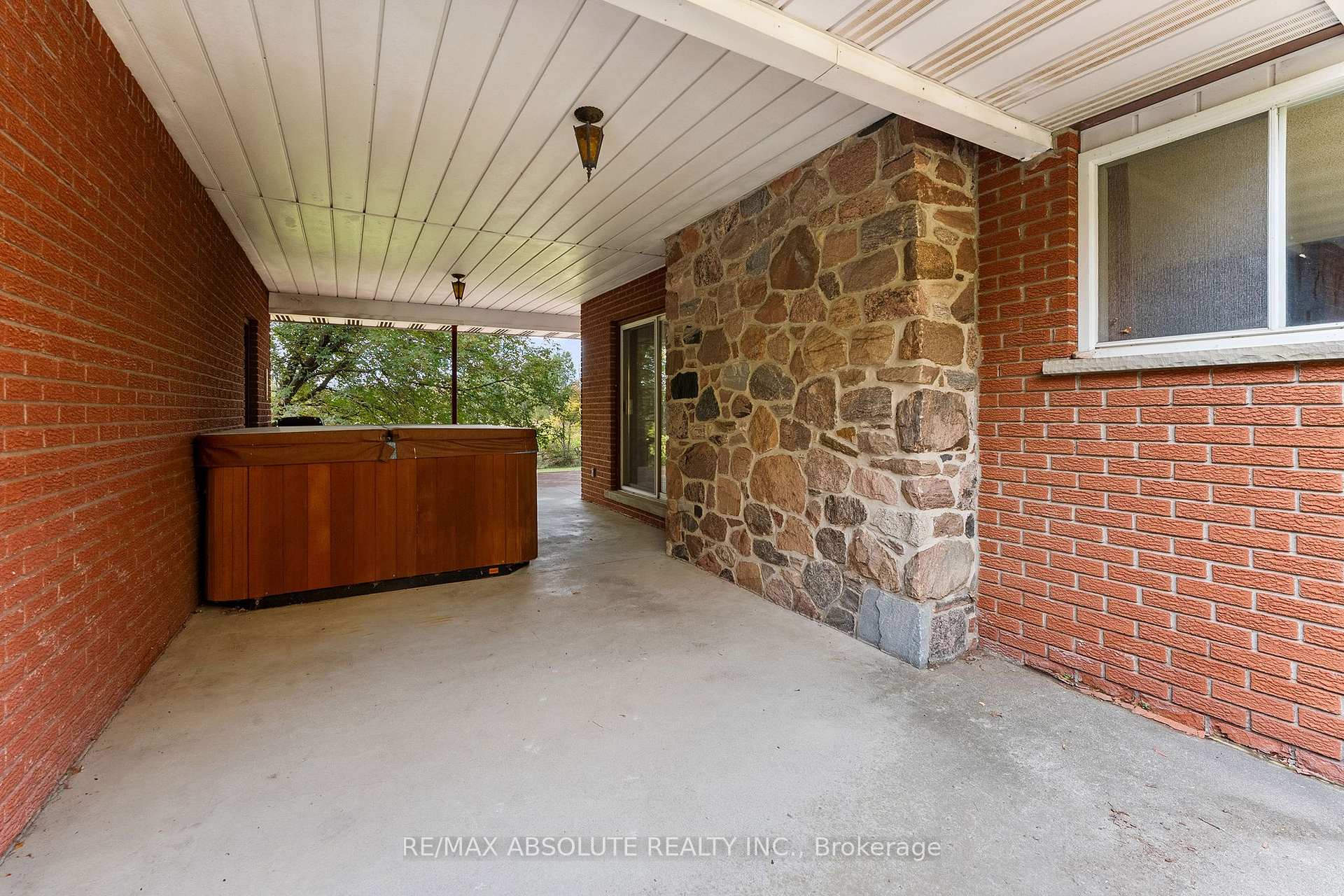 Photo 34 of 327 Nieman Drive, McNab/Braeside, Mcnab/Braeside Twps — HOMEH