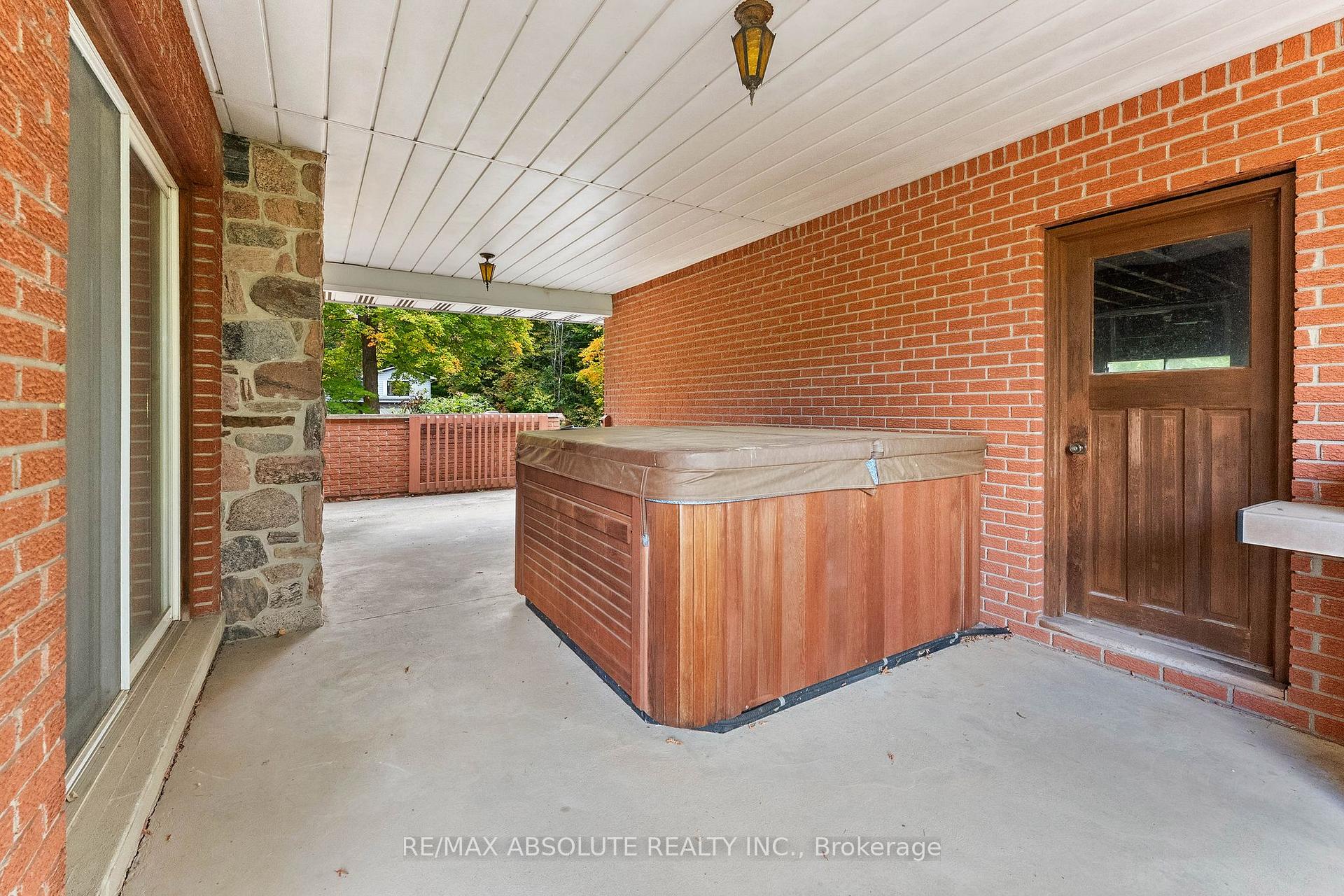 Photo 35 of 327 Nieman Drive, McNab/Braeside, Mcnab/Braeside Twps — HOMEH