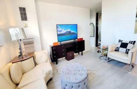 Photo of Unit 701, 105 Mccaul Street