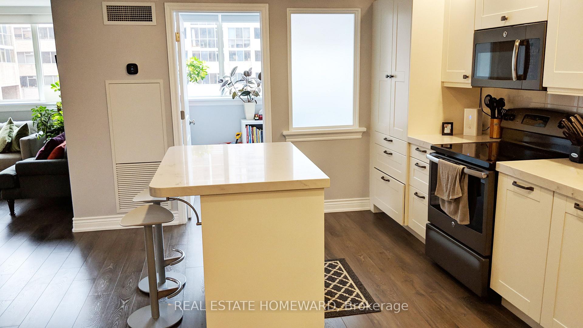 Photo 9 of Unit 208, 15 Maitland Place, Toronto, Cabbagetown-South St. James Town — HOMEH