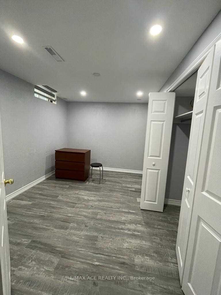 Photo 6 of Unit BSMT, 304 Russet Way, Vaughan, East Woodbridge — HOMEH