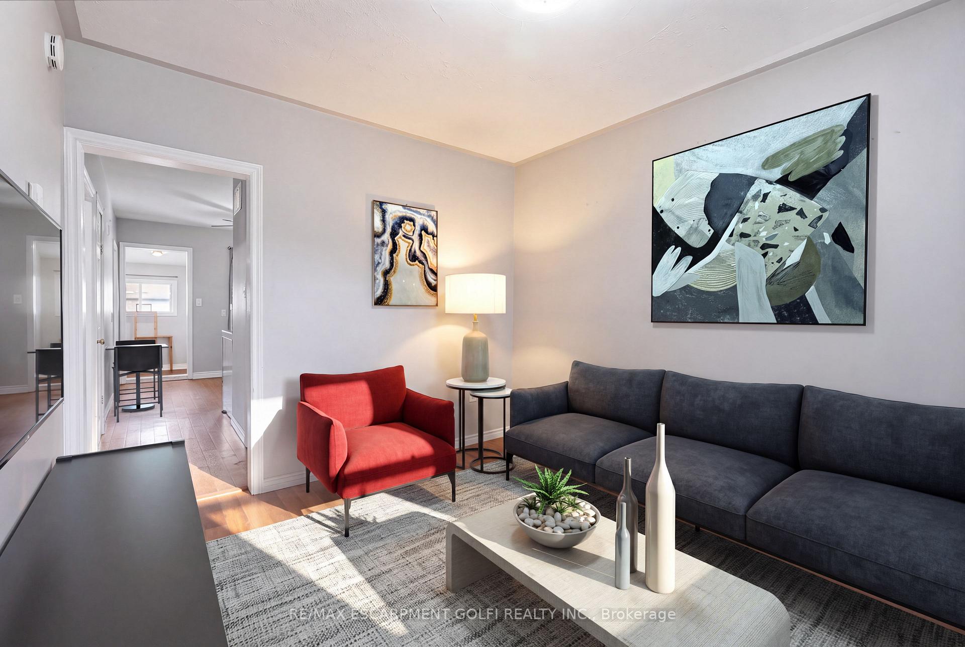 Photo 11 of 77 Province Street N, Hamilton, Crown Point — HOMEH
