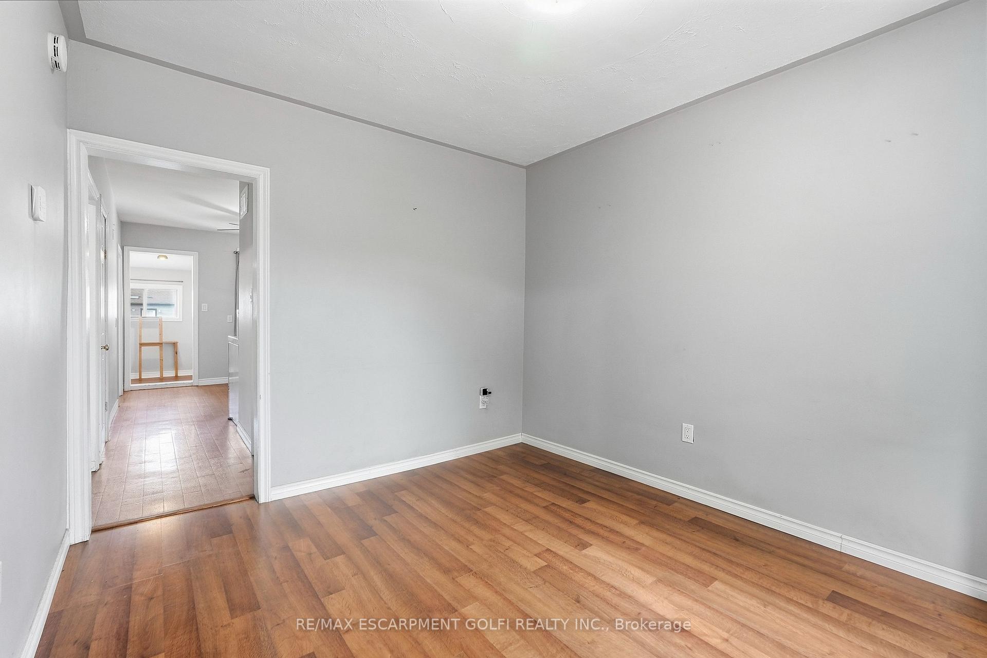 Photo 13 of 77 Province Street N, Hamilton, Crown Point — HOMEH