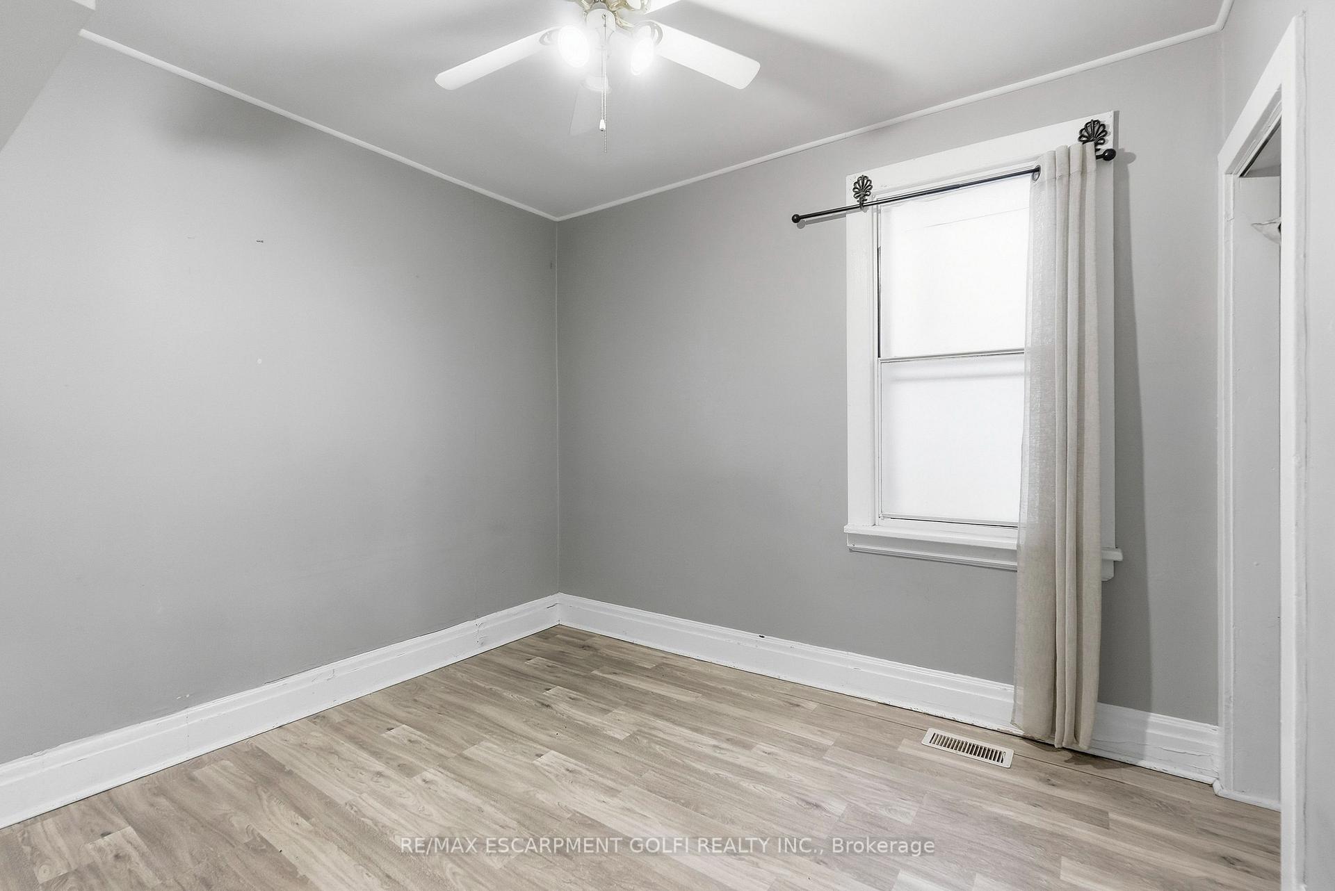 Photo 19 of 77 Province Street N, Hamilton, Crown Point — HOMEH