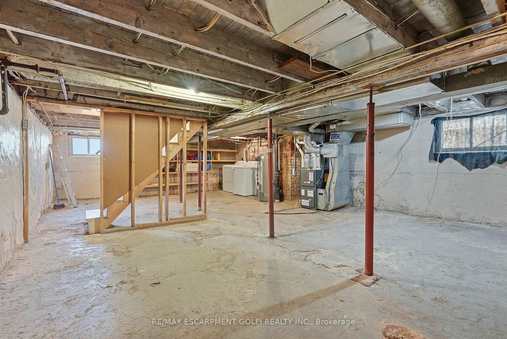 Photo 41 of 77 Province Street N, Hamilton, Crown Point — HOMEH