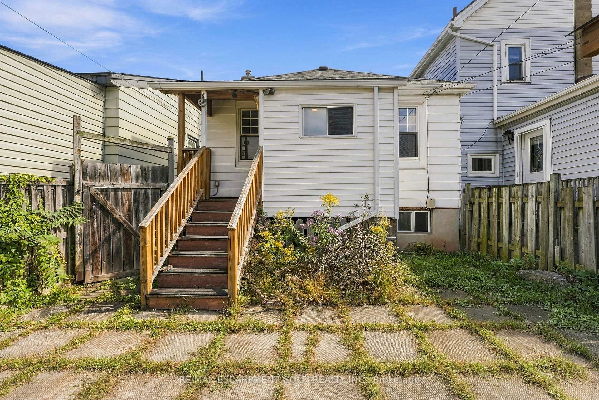 Photo 45 of 77 Province Street N, Hamilton, Crown Point — HOMEH