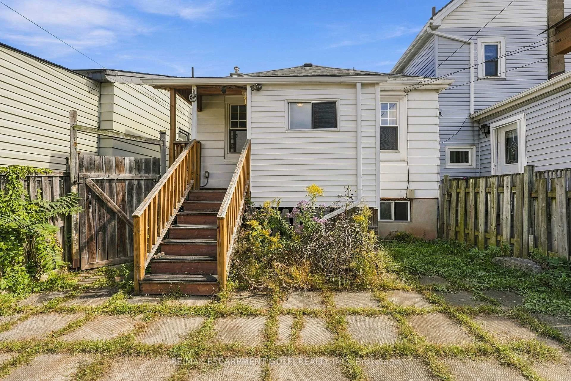 Photo 36 of 77 Province Street N, Hamilton, Crown Point — HOMEH