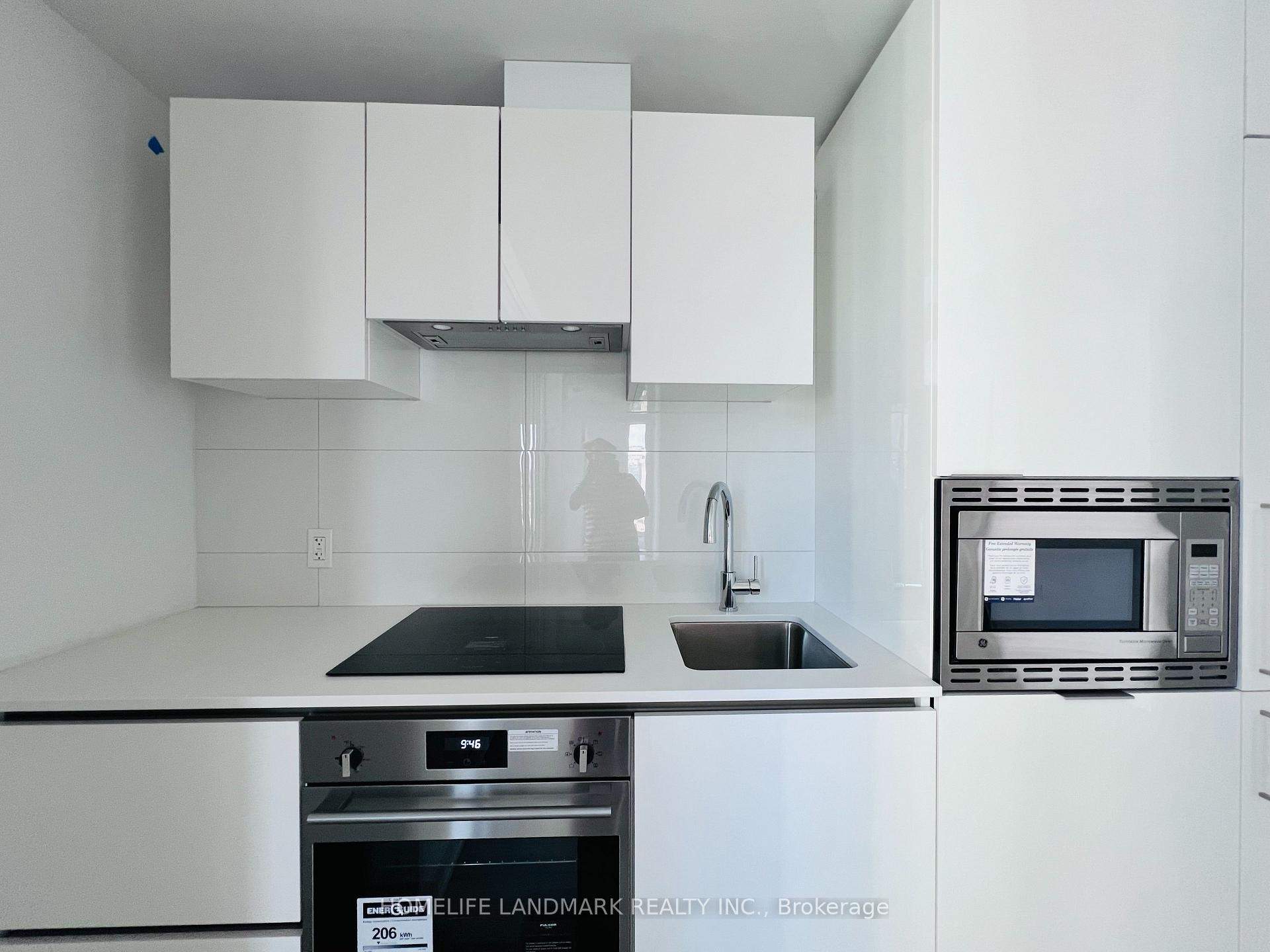 Photo 4 of Unit 2603, 238 Simcoe Street, Toronto, Kensington-Chinatown — HOMEH