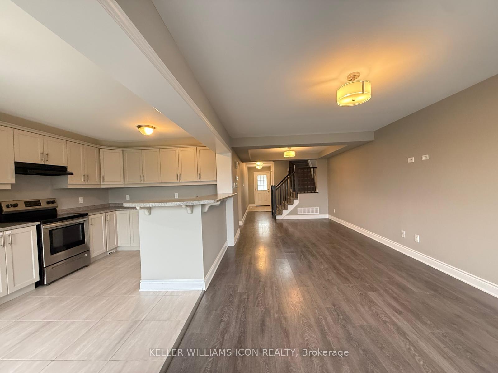 Photo 7 of 113 Cranesbill Road, Ottawa, Kanata - Emerald Meadows/Trailwest — HOMEH