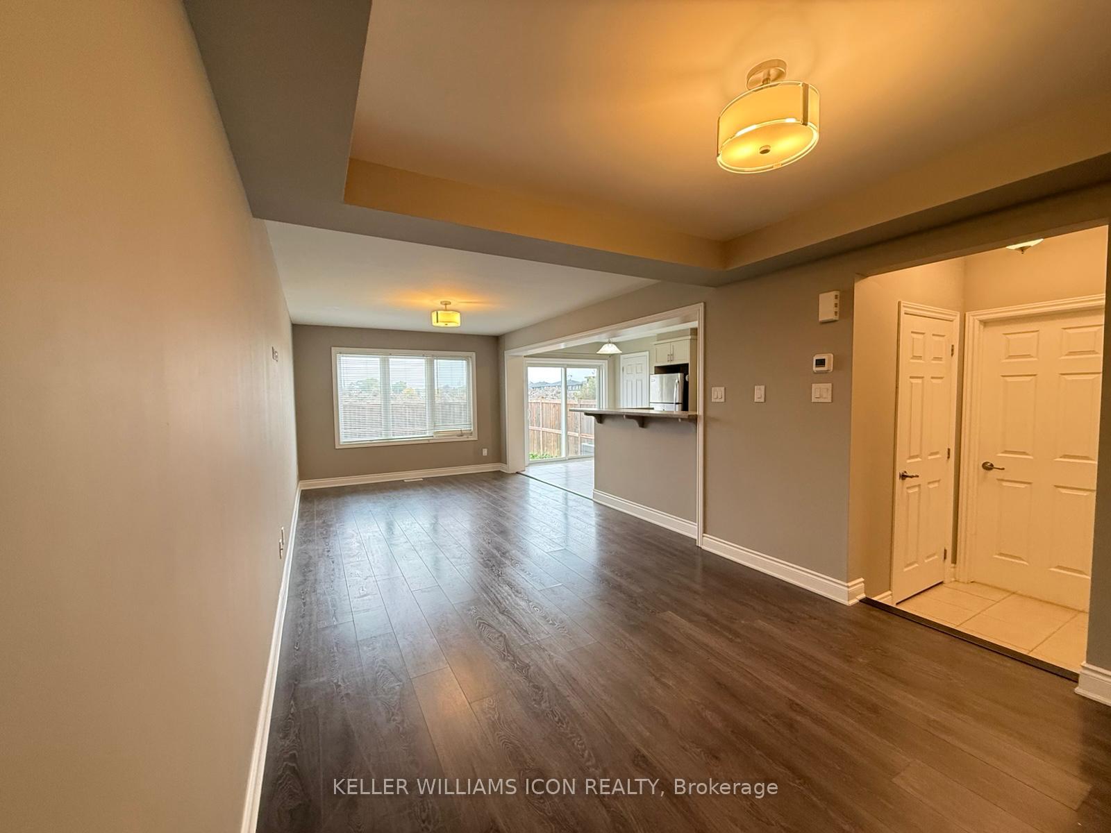 Photo 14 of 113 Cranesbill Road, Ottawa, Kanata - Emerald Meadows/Trailwest — HOMEH