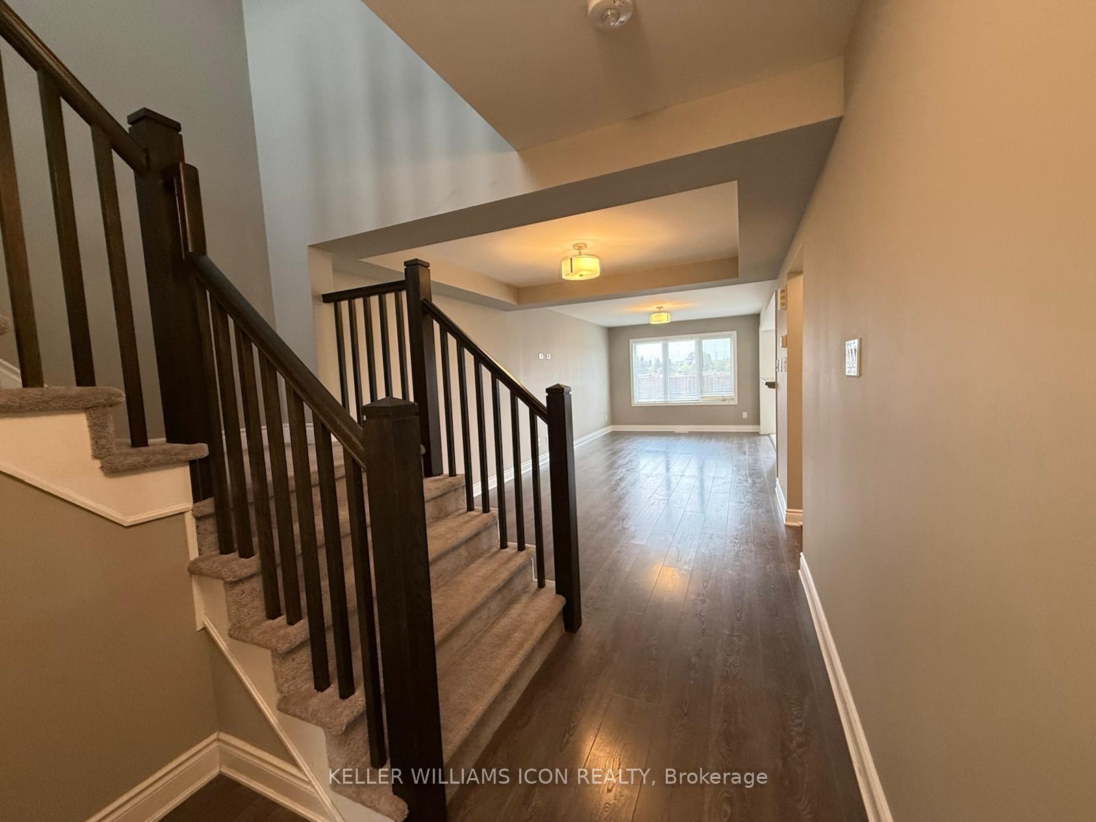 Photo 16 of 113 Cranesbill Road, Ottawa, Kanata - Emerald Meadows/Trailwest — HOMEH