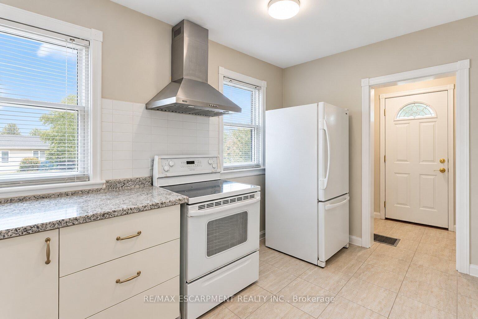 Photo 14 of 269 Queensdale Avenue E, Hamilton, Inch Park — HOMEH