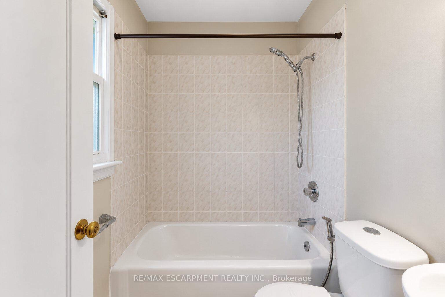 Photo 20 of 269 Queensdale Avenue E, Hamilton, Inch Park — HOMEH