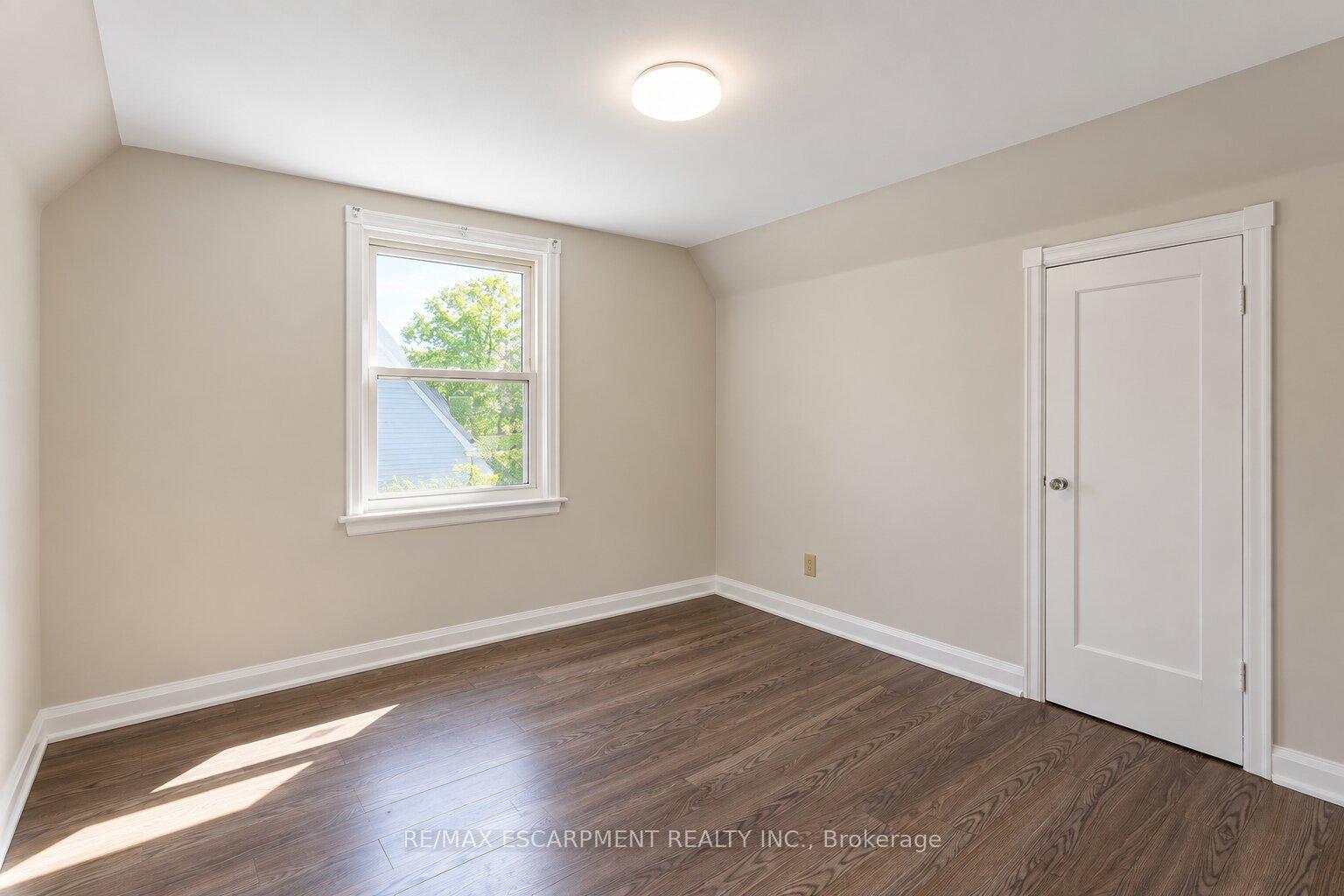 Photo 28 of 269 Queensdale Avenue E, Hamilton, Inch Park — HOMEH