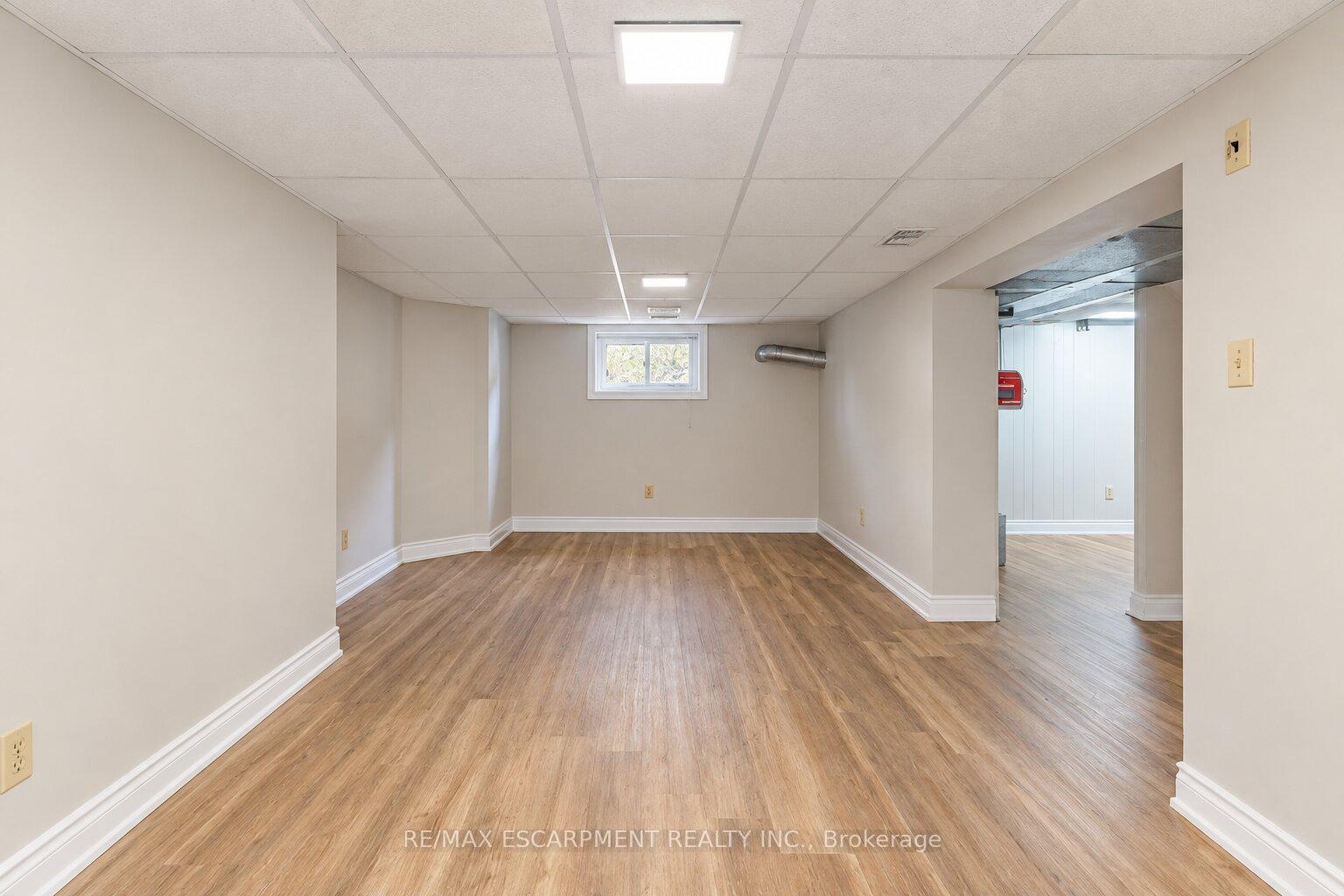 Photo 33 of 269 Queensdale Avenue E, Hamilton, Inch Park — HOMEH