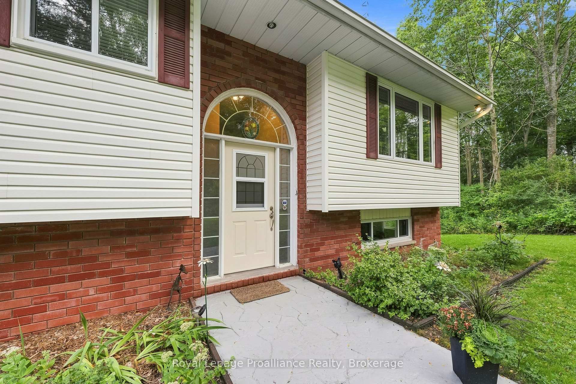 Photo 6 of 1528 Pinewood School Road, Brighton, Rural Brighton — HOMEH