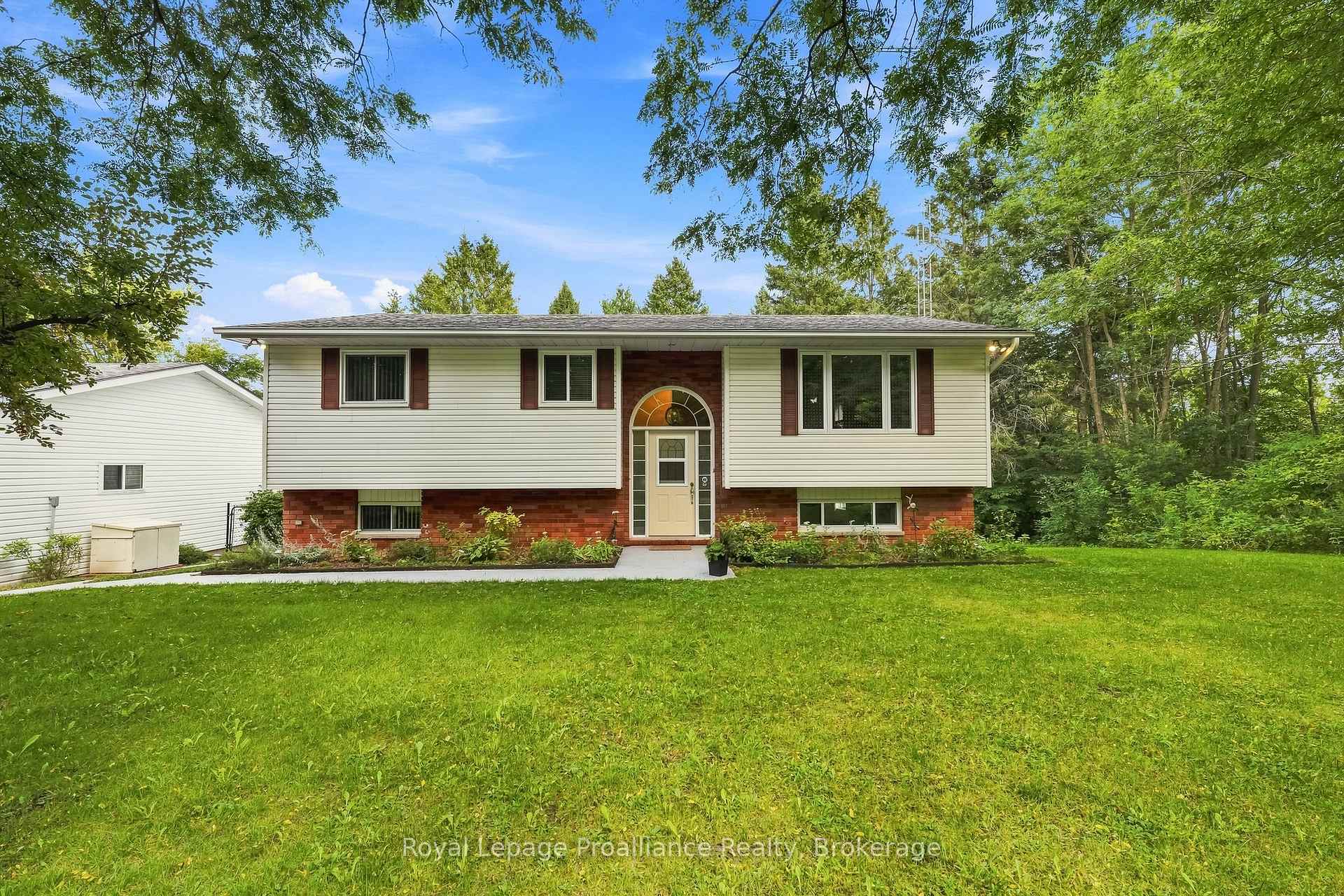 Photo 5 of 1528 Pinewood School Road, Brighton, Rural Brighton — HOMEH