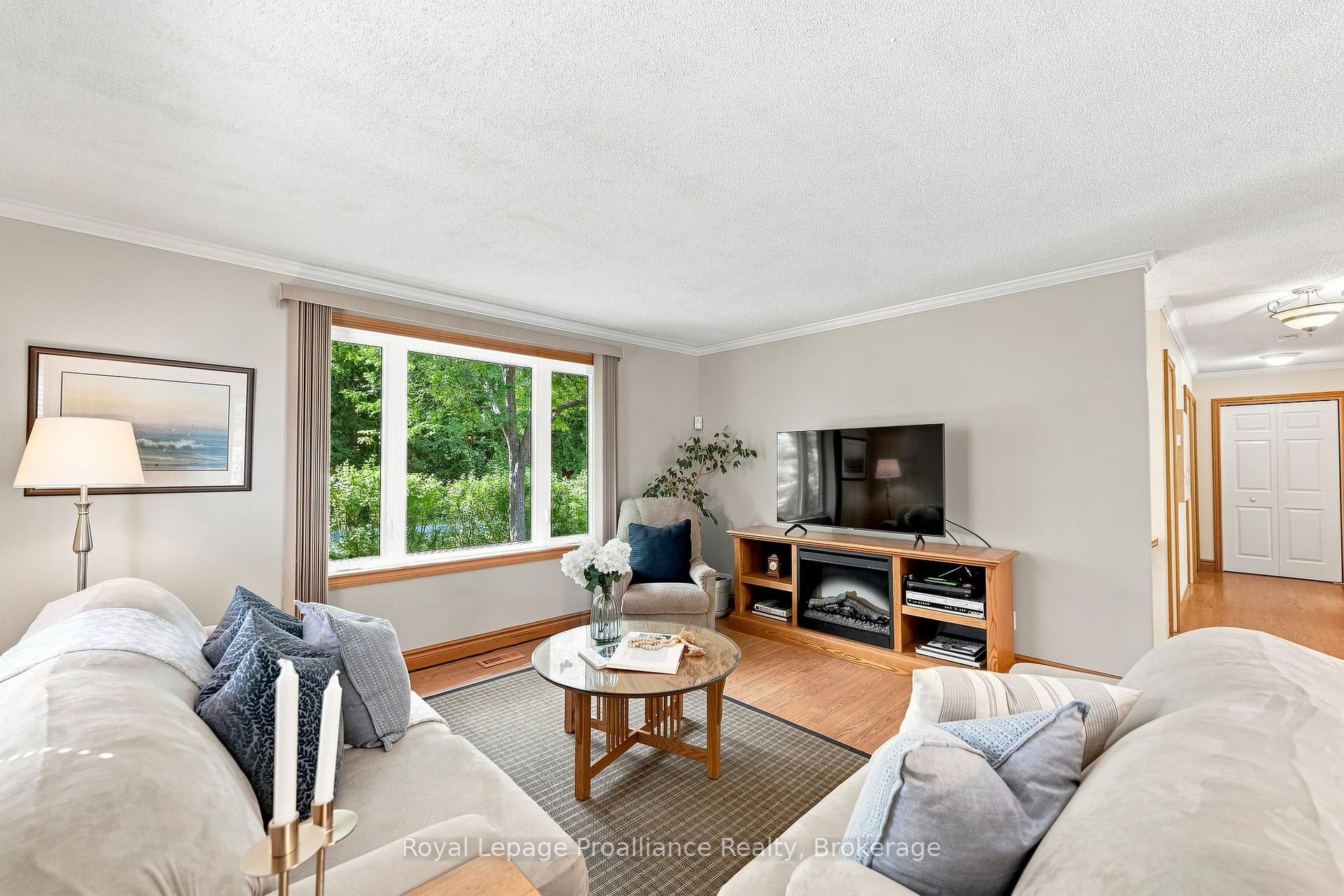 Photo 9 of 1528 Pinewood School Road, Brighton, Rural Brighton — HOMEH