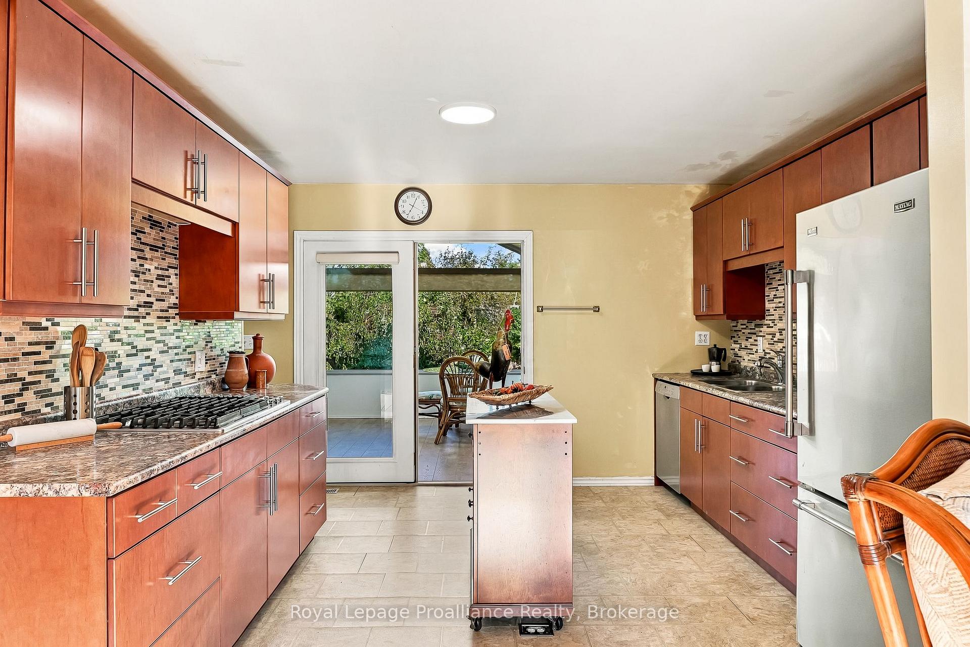 Photo 12 of 31 Perry Avenue, Brighton — HOMEH
