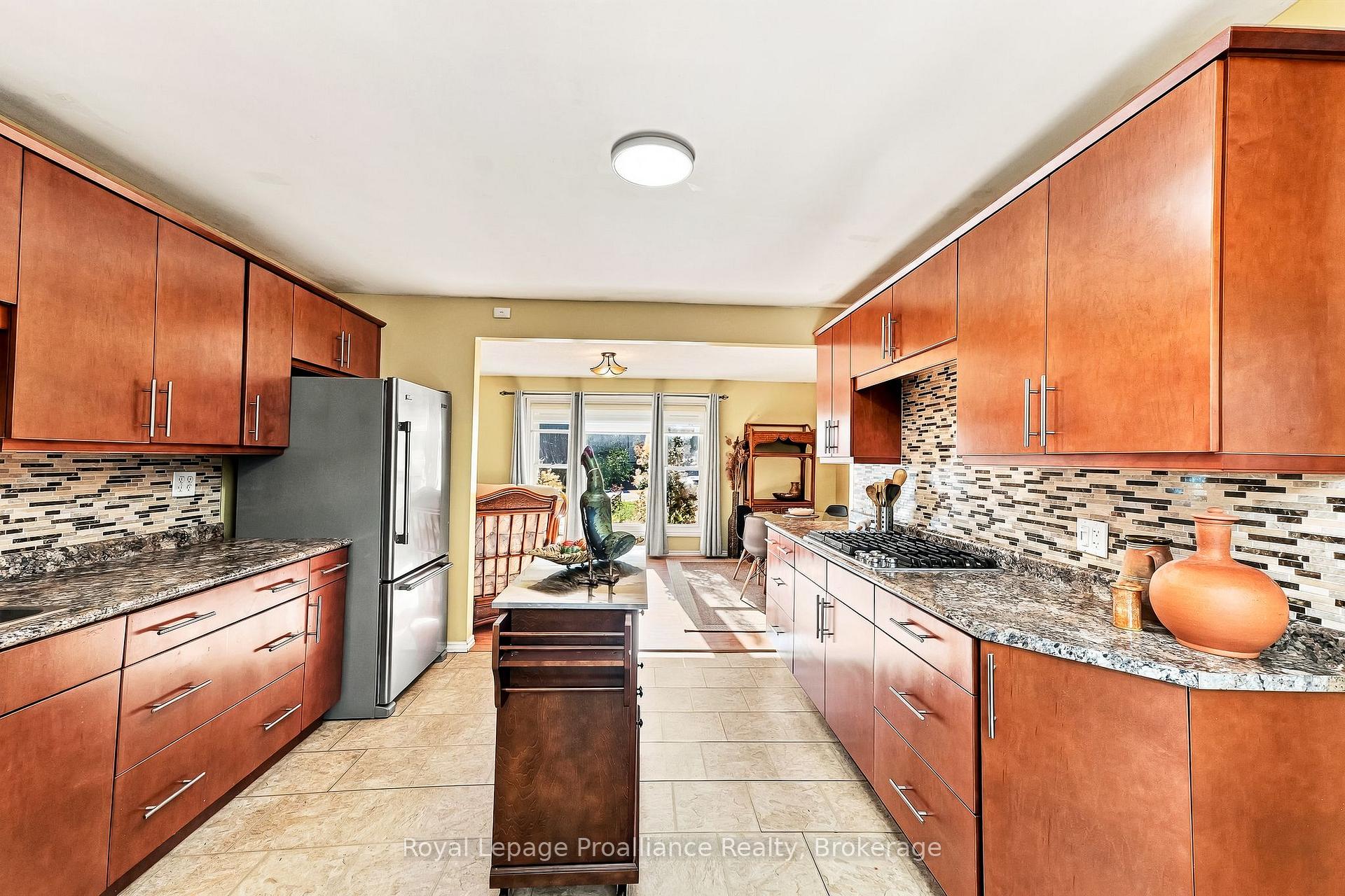 Photo 13 of 31 Perry Avenue, Brighton — HOMEH