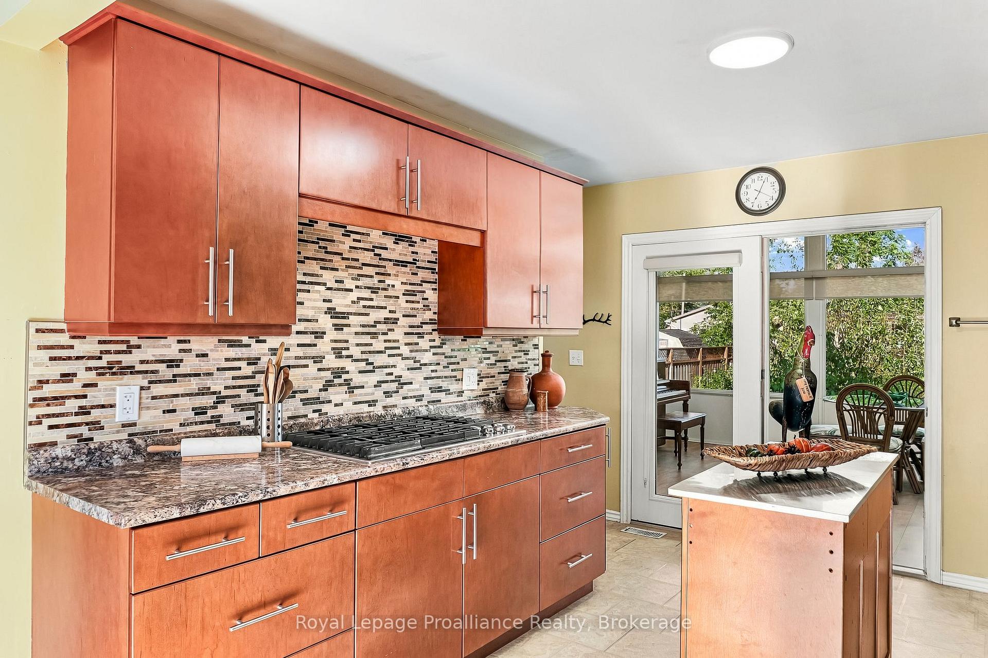 Photo 14 of 31 Perry Avenue, Brighton — HOMEH