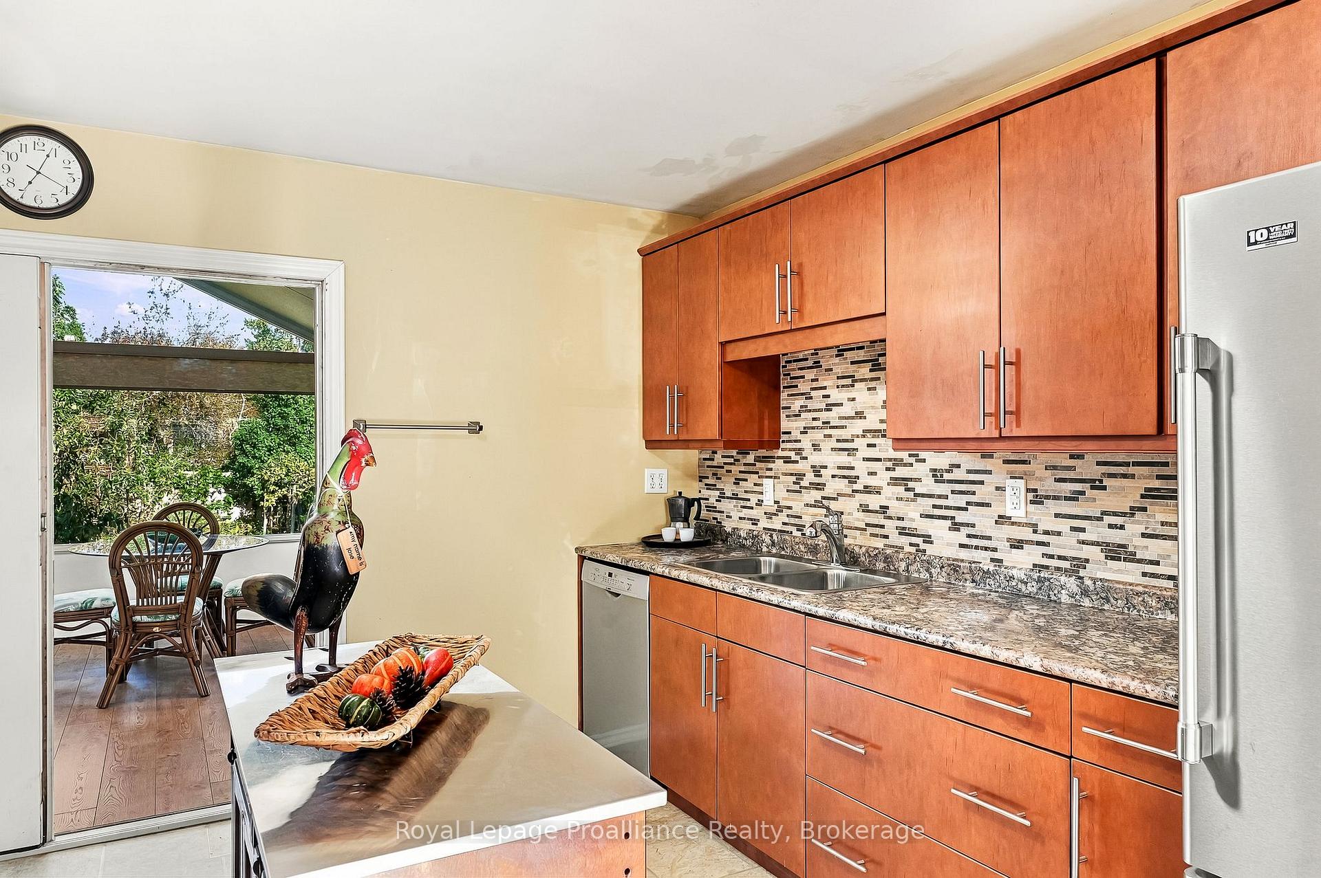 Photo 15 of 31 Perry Avenue, Brighton — HOMEH