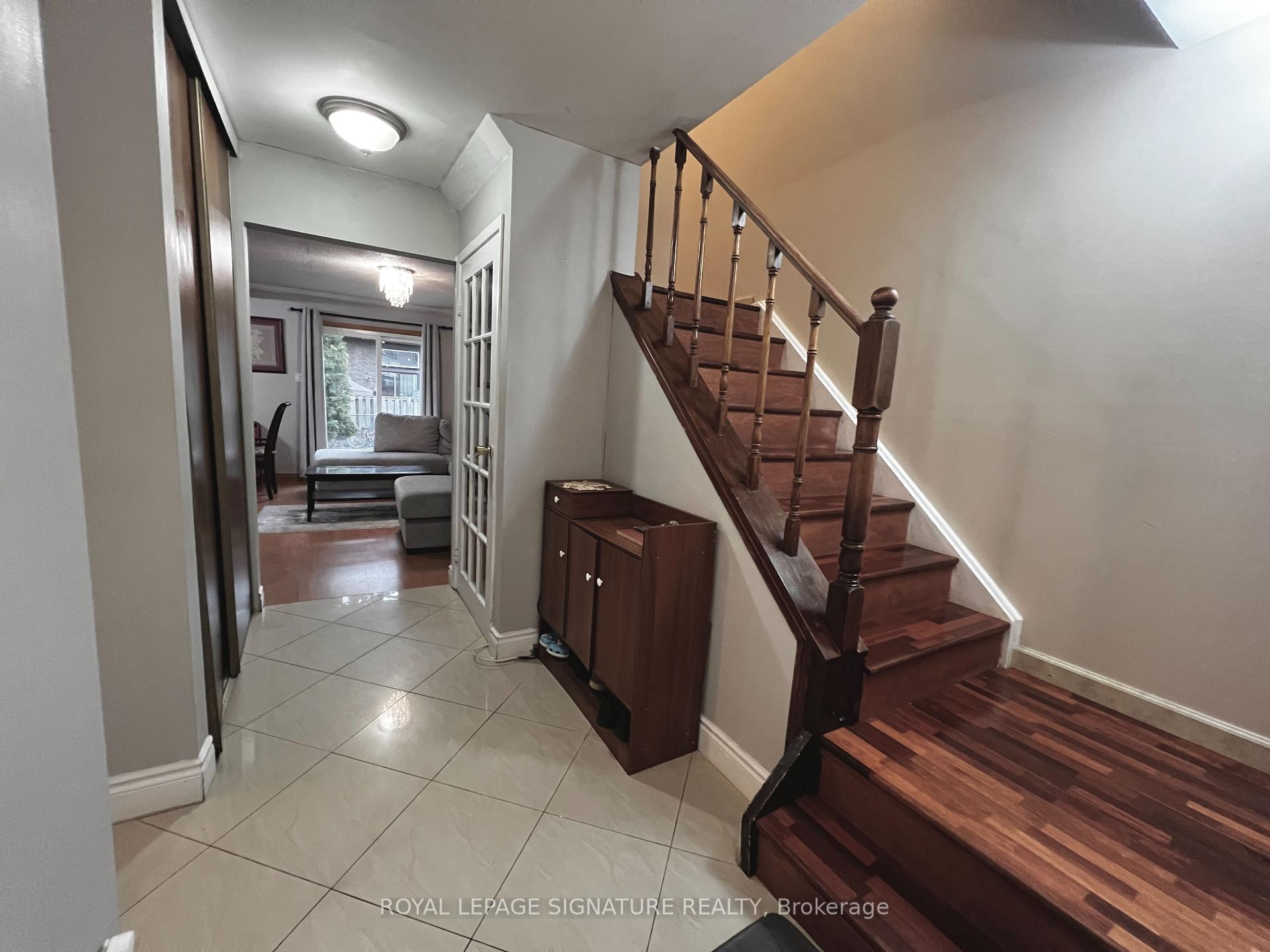 Photo 4 of Unit 33, 2301 Derry Road W, Mississauga, Meadowvale — HOMEH