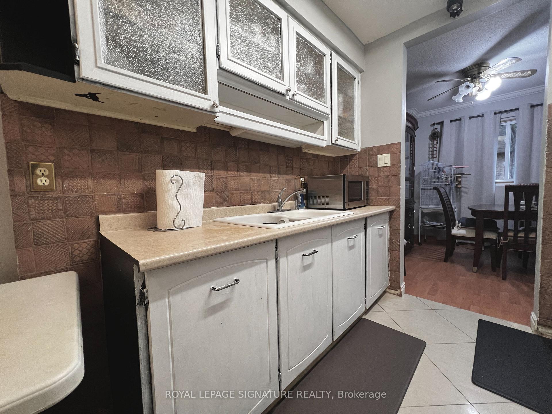 Photo 11 of Unit 33, 2301 Derry Road W, Mississauga, Meadowvale — HOMEH