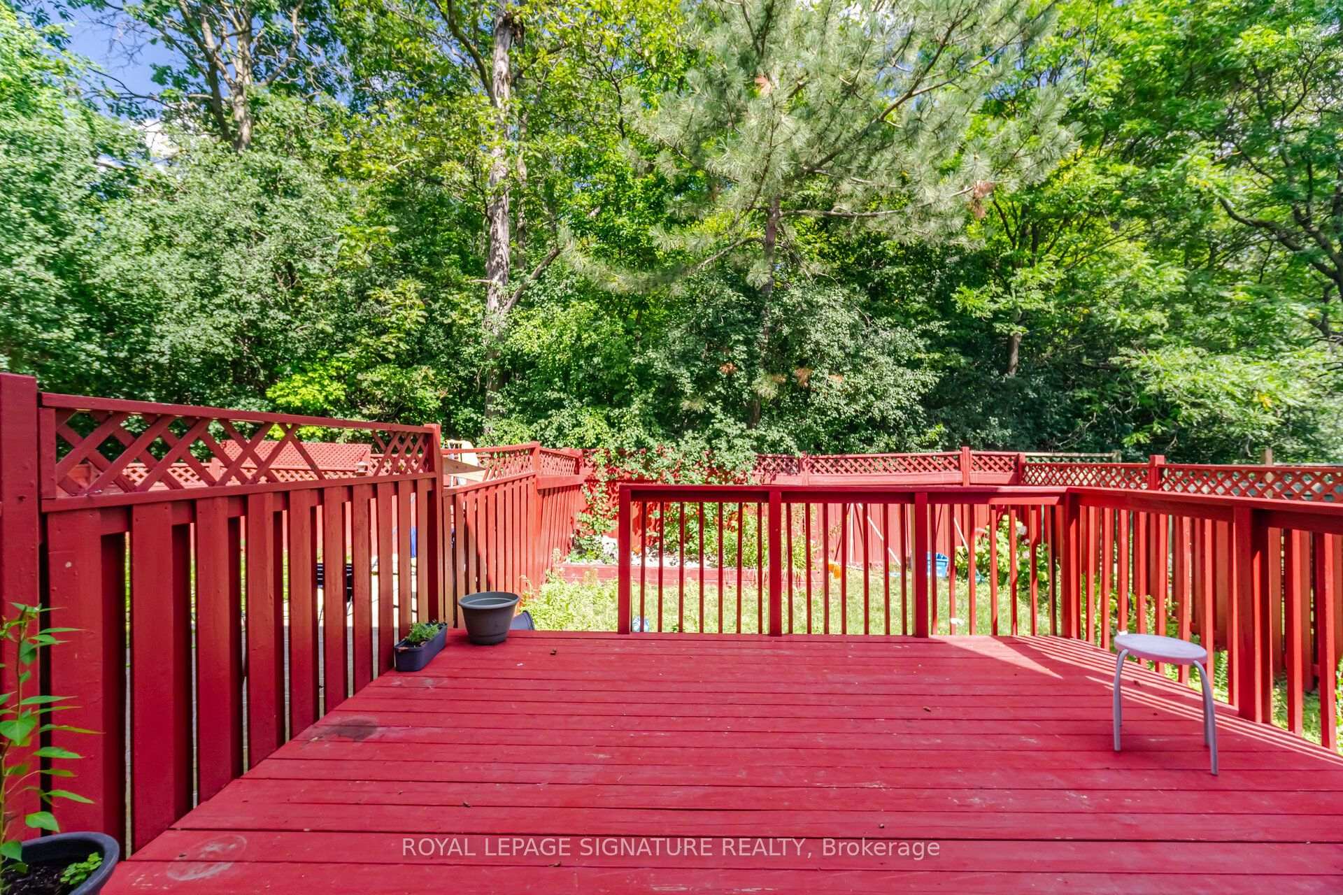 Photo 36 of 213 Fernforest Drive, Brampton, Sandringham-Wellington — HOMEH