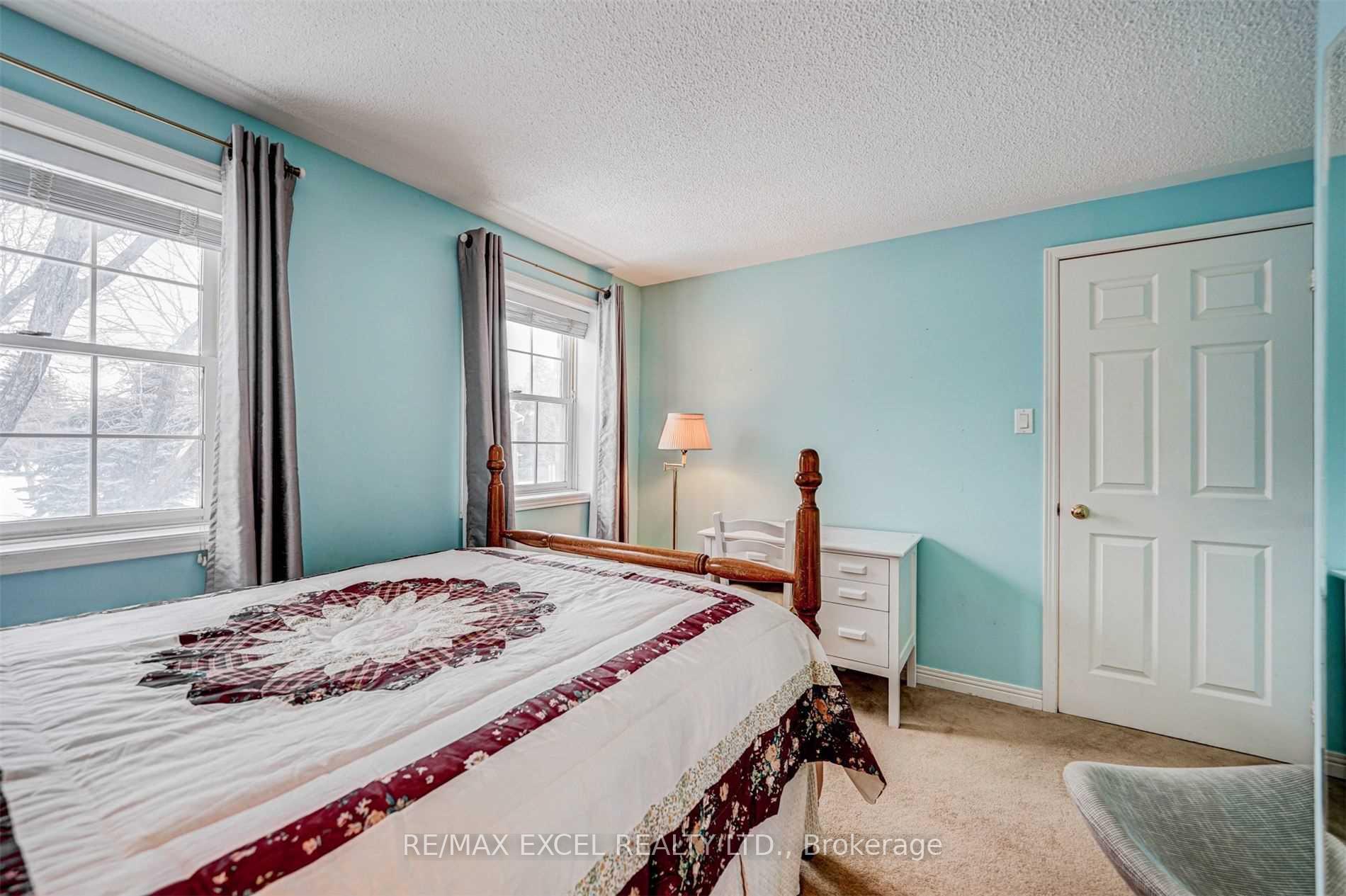 Photo 21 of 36 Hedgewood Drive, Markham, Unionville — HOMEH