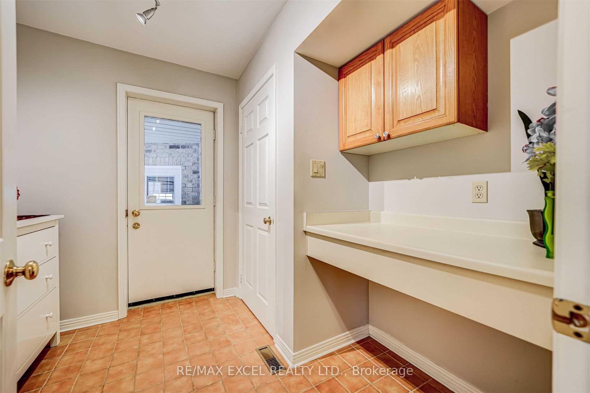 Photo 31 of 36 Hedgewood Drive, Markham, Unionville — HOMEH