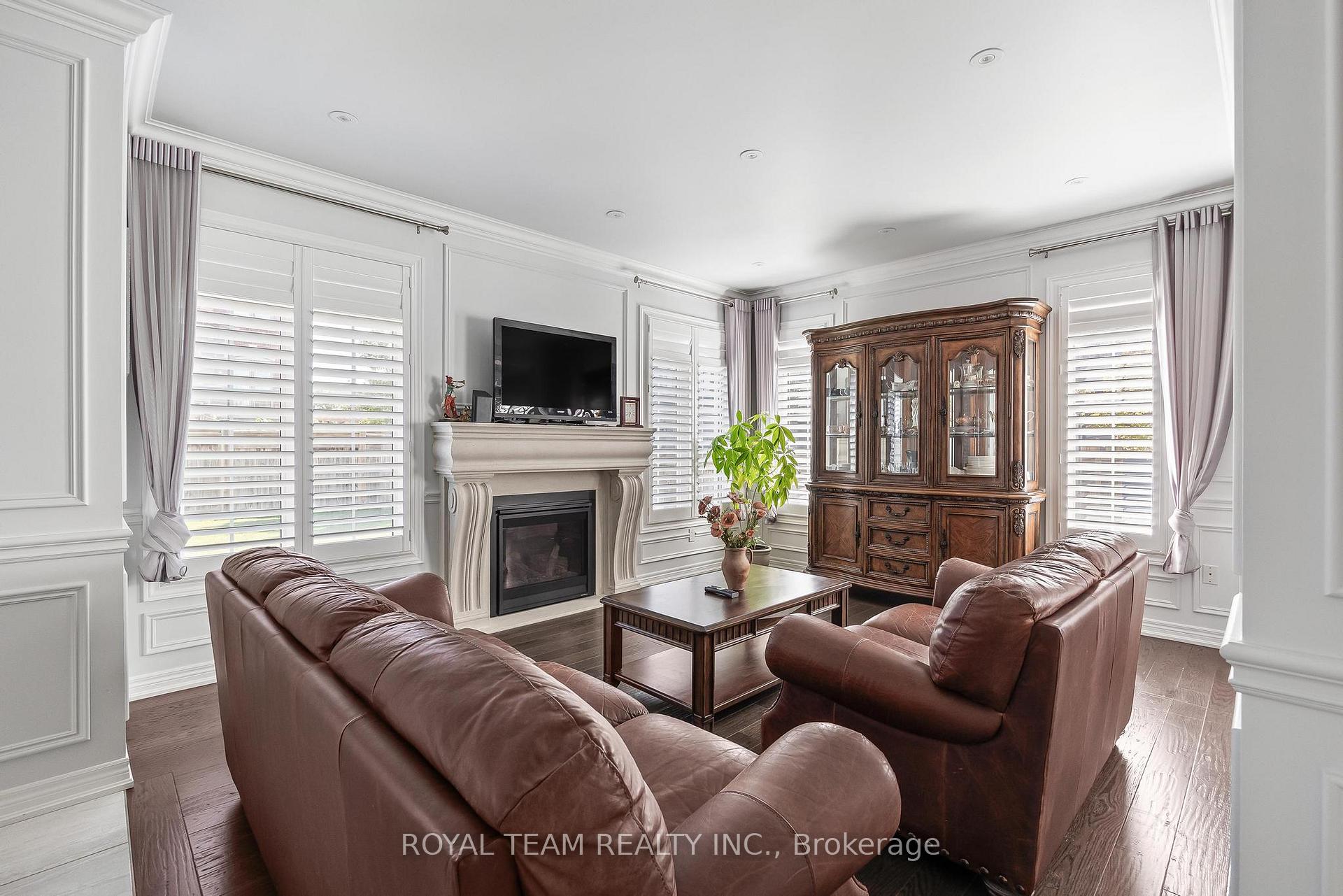 Photo 8 of 636 Mcgregor Farm Trail, Newmarket, Glenway Estates — HOMEH