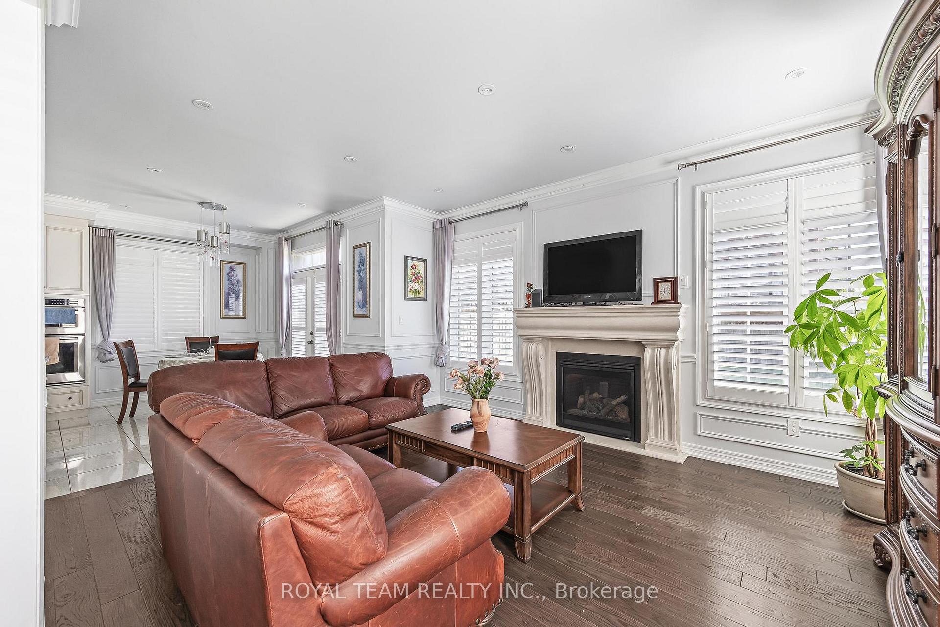 Photo 9 of 636 Mcgregor Farm Trail, Newmarket, Glenway Estates — HOMEH