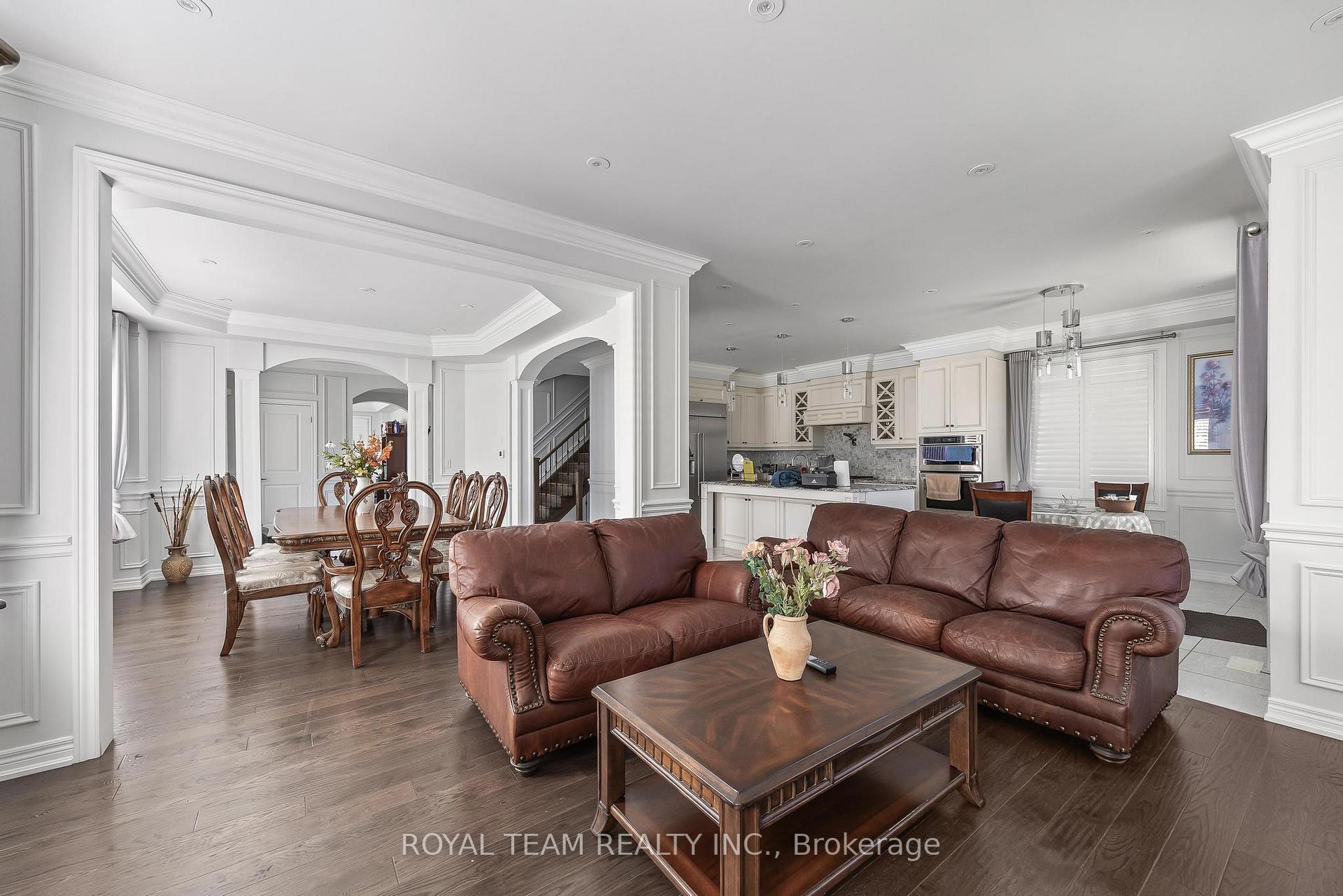 Photo 10 of 636 Mcgregor Farm Trail, Newmarket, Glenway Estates — HOMEH