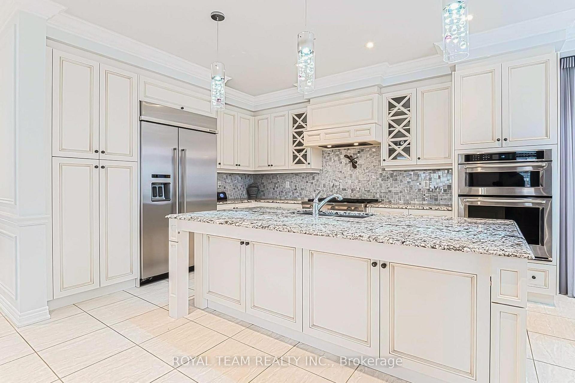 Photo 14 of 636 Mcgregor Farm Trail, Newmarket, Glenway Estates — HOMEH