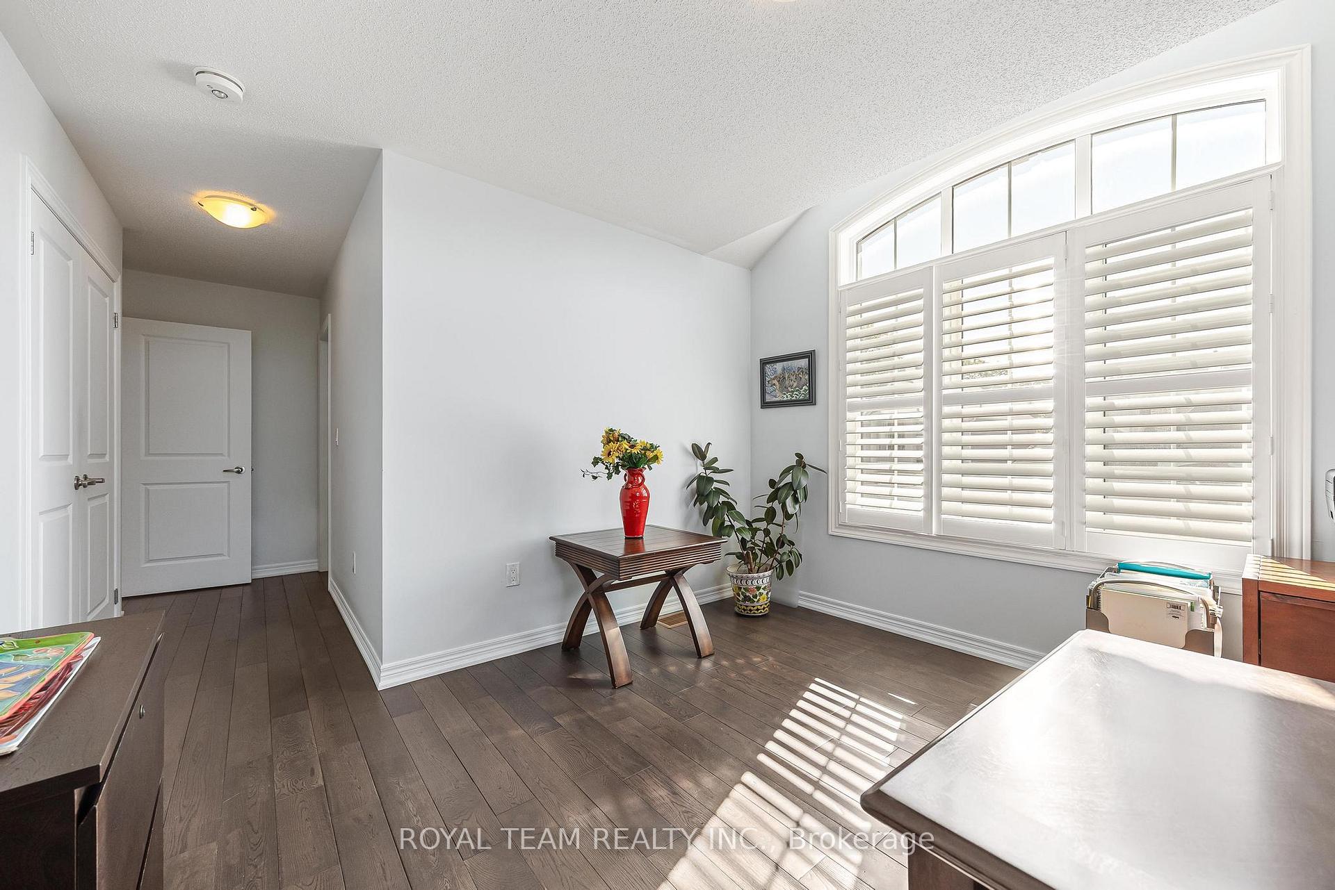 Photo 32 of 636 Mcgregor Farm Trail, Newmarket, Glenway Estates — HOMEH